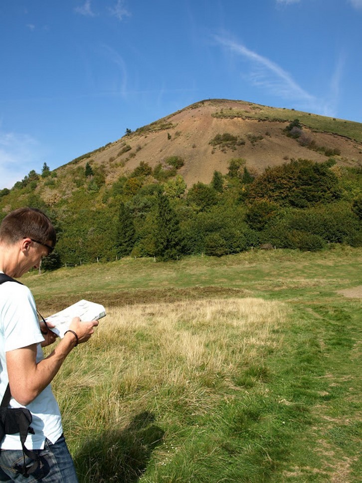 Exploration du Puy-de-Dôme : Chaîne des Puys - Découverte Volcanique