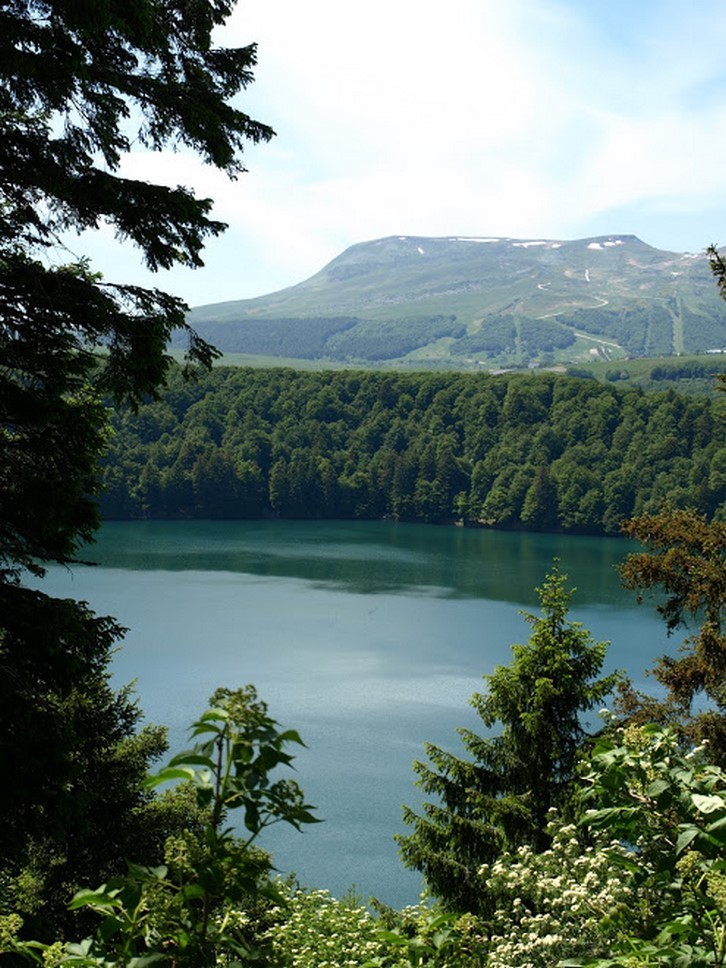 Chaîne des Puys, Puy de Dôme: Lac et Paysages Volcaniques