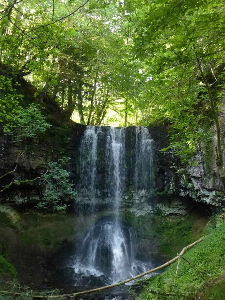 Puy de Dôme (63): Cascade et Barrage - Paysages d'Exception