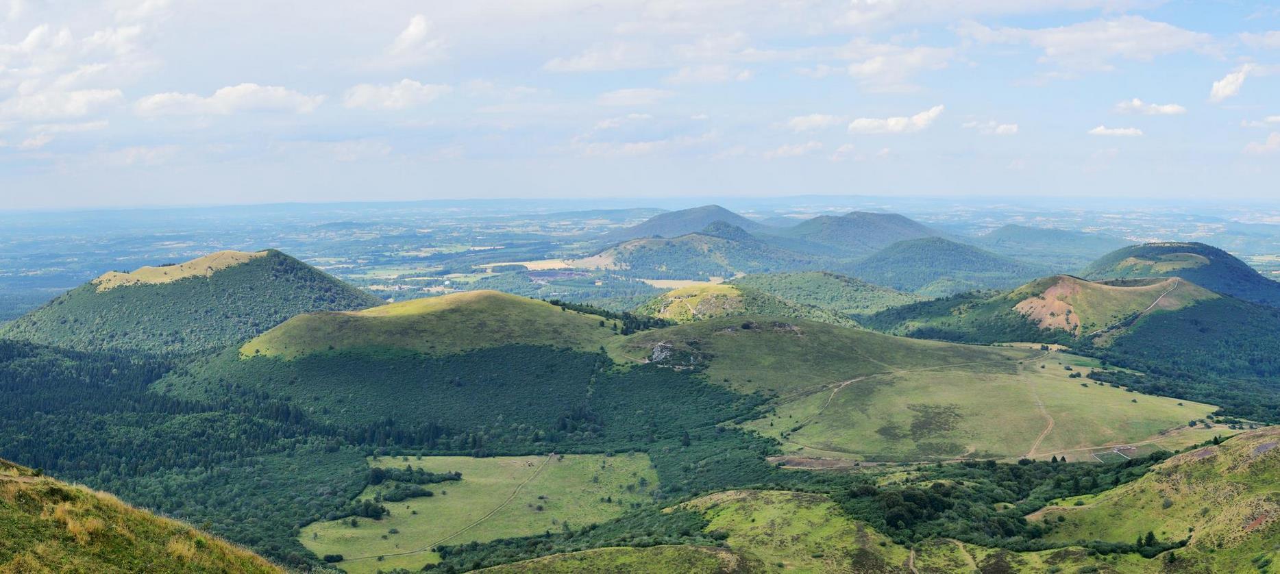 Parc Naturel des Volcans d'Auvergne : Nature Sauvage et Paysages Grandioses