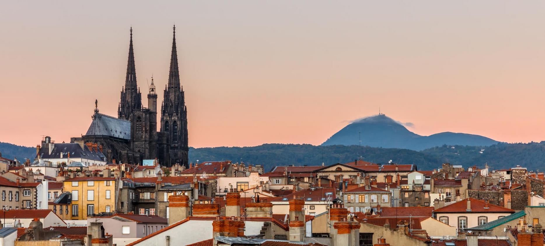 Cathédrale de Clermont-Ferrand : Monument Historique et Architectural