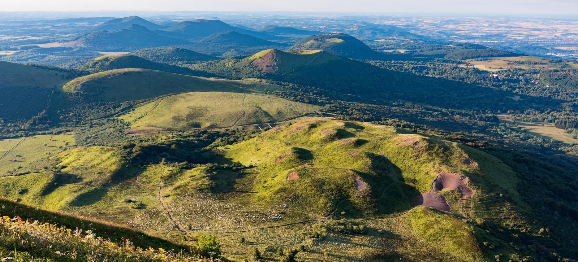 Chaîne des Puys : Vue Panoramique Sublime sur les Volcans