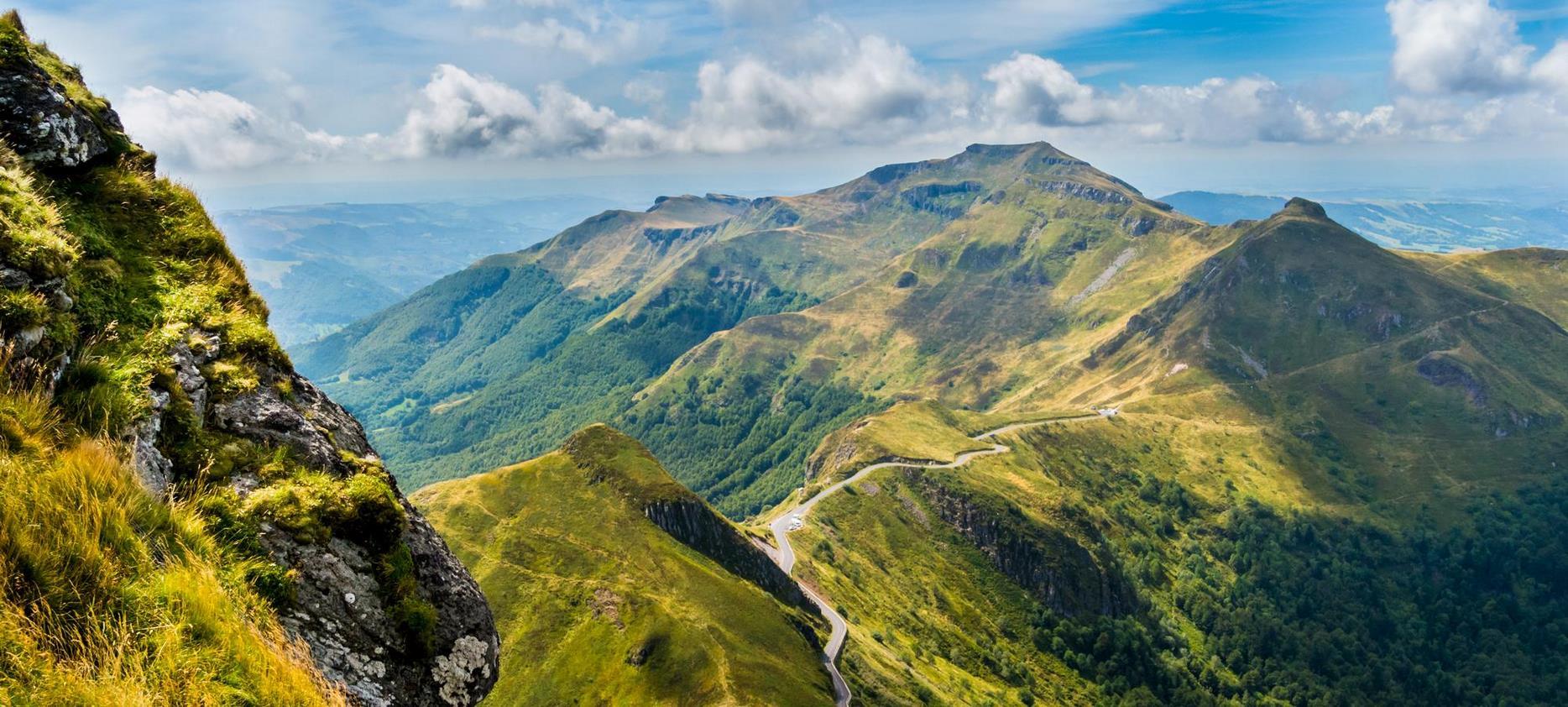 Massif du Sancy : Splendeur des Montagnes d'Auvergne, Un Symbole d'Authenticité