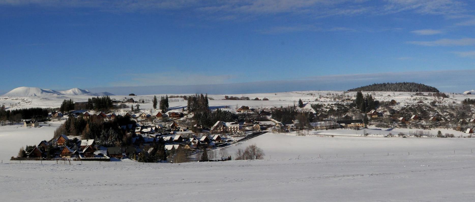 Massif du Sancy : Panorama Sublime, Vue d'Exception sur les Sommets