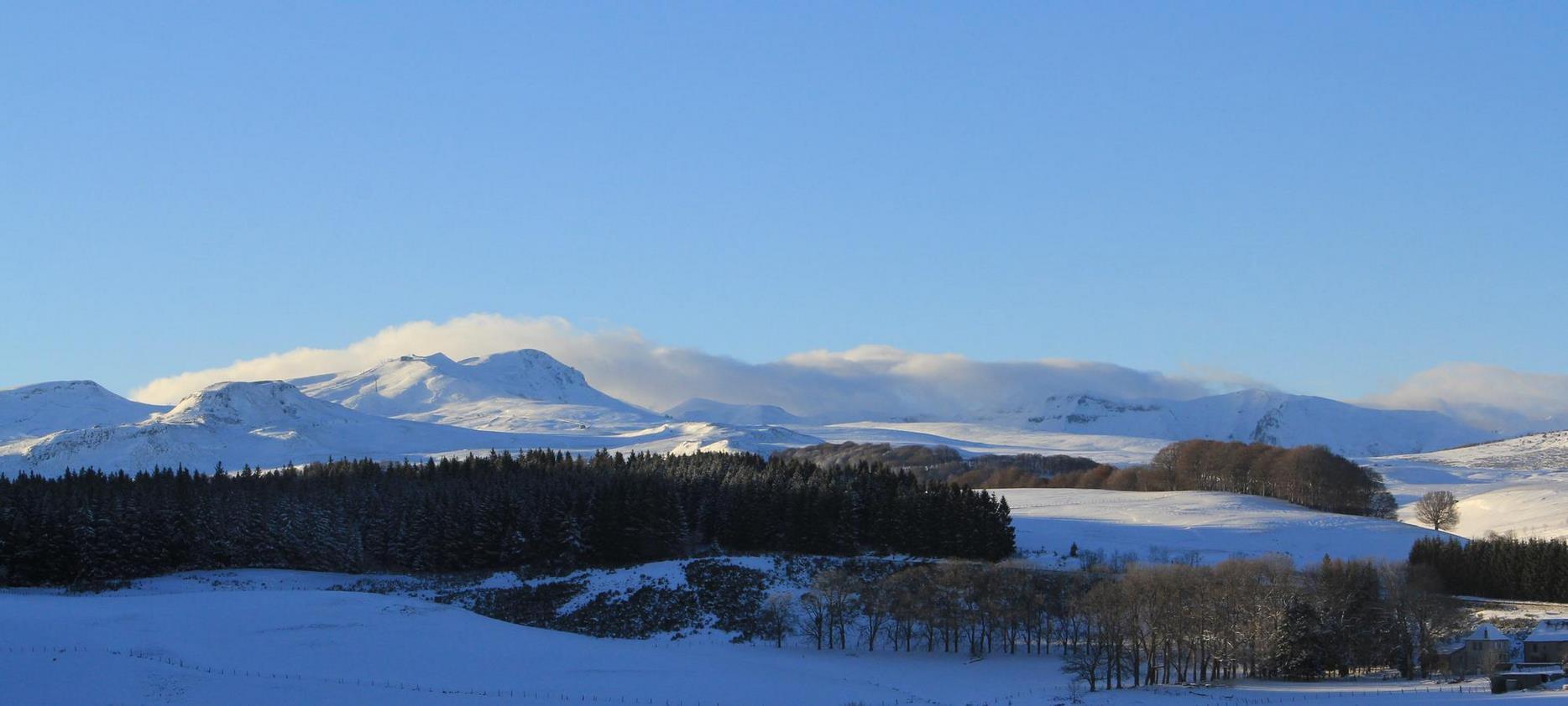 Plateau de Guéry : Vue Magnifique sur le Massif Adventif