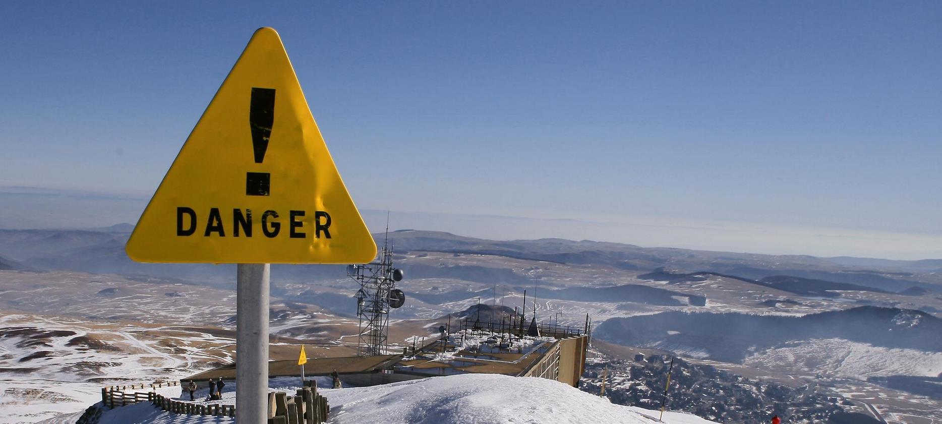 Super Besse : Téléphérique de la Perdrix, Direction le Puy Ferrand