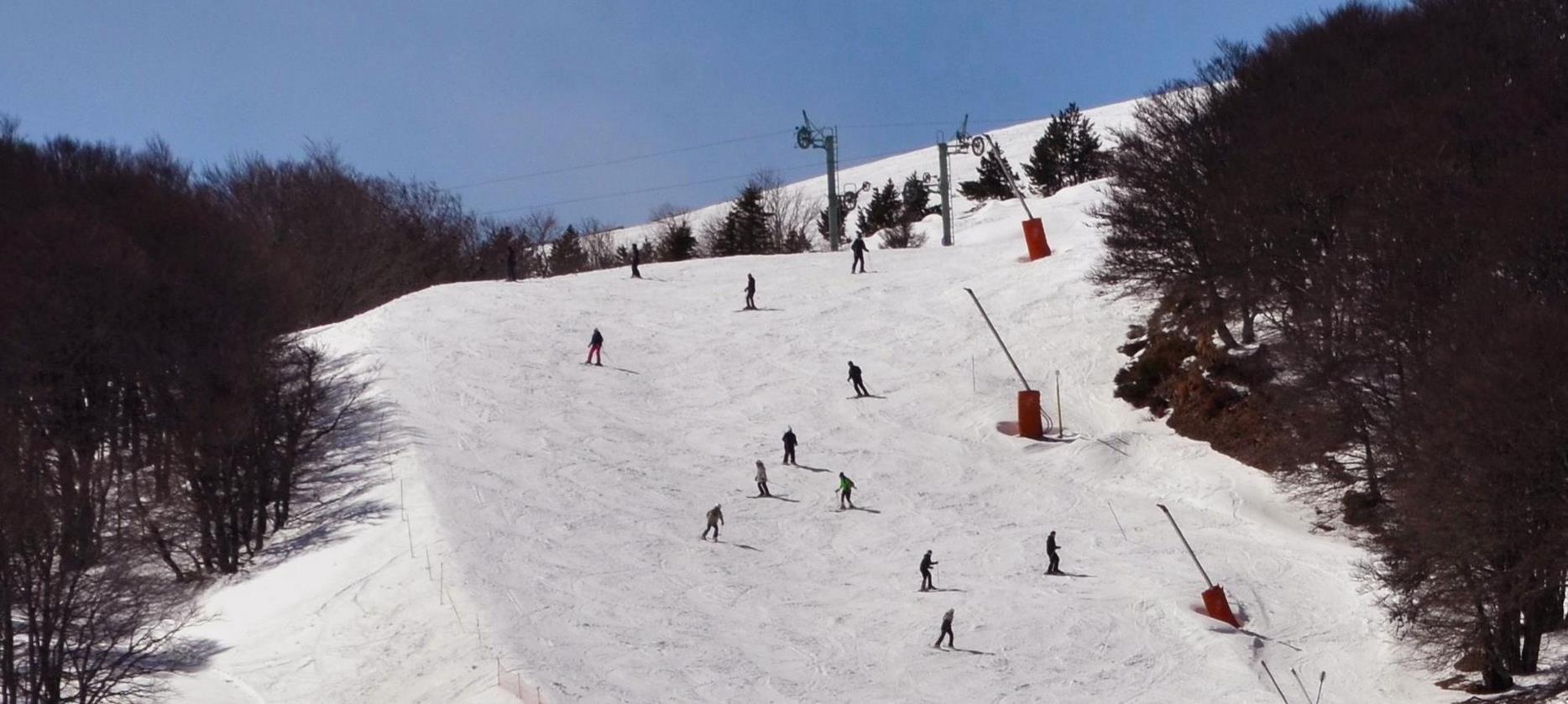 Super Besse : Piste Bleue des Capucins, Un Début de Journée Ski Parfait !