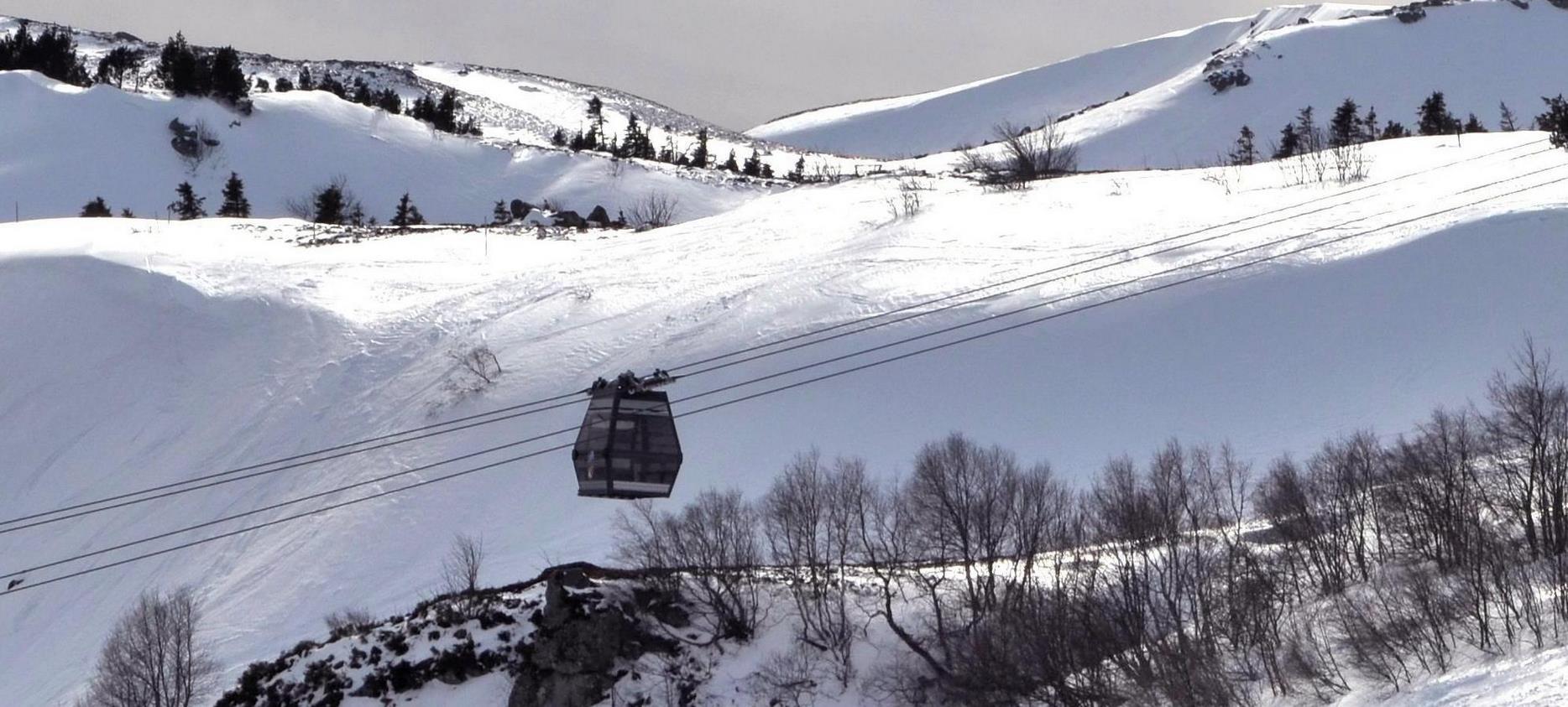 Super Besse : Cabine Téléphérique de la Perdrix, Un Voyage vers le Sommet !