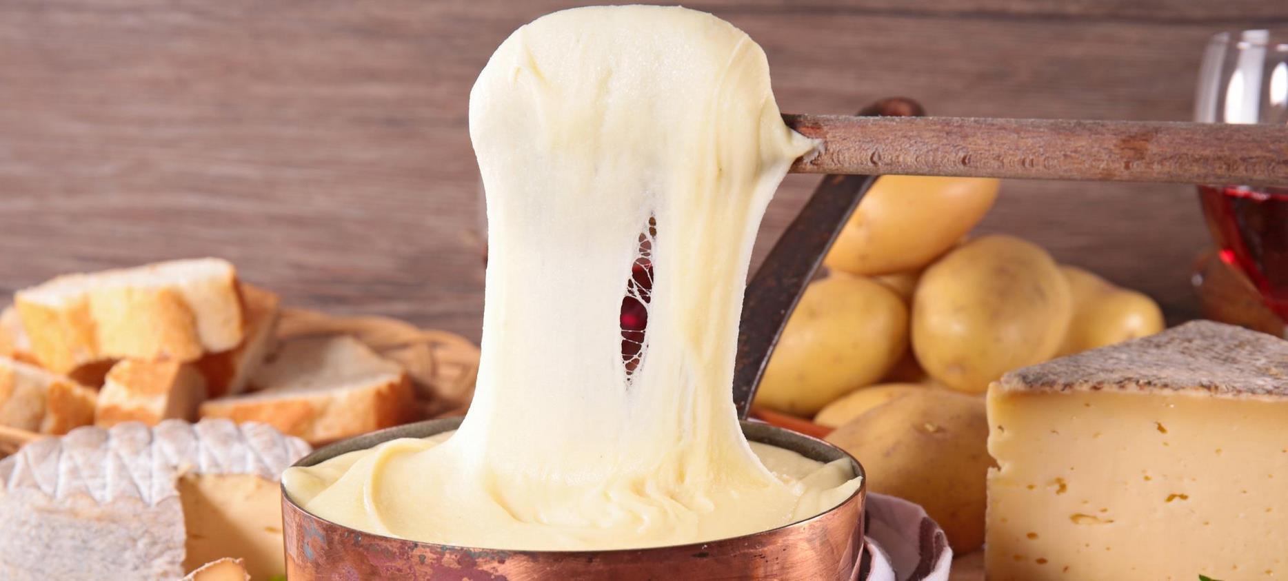 Aligot : Un Plat Auvergnat Iconique à Base de Pomme de Terre et Fromage