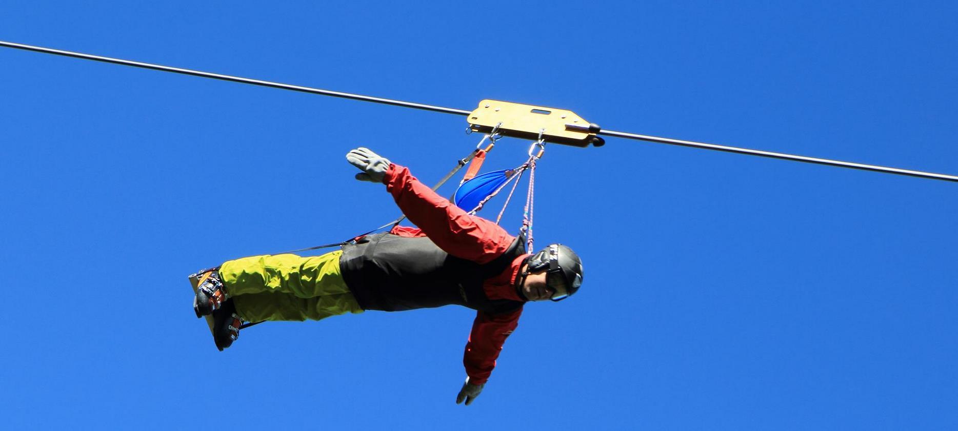 Super Besse : Descente en Tyrolienne Hiver, sensations fortes garanties