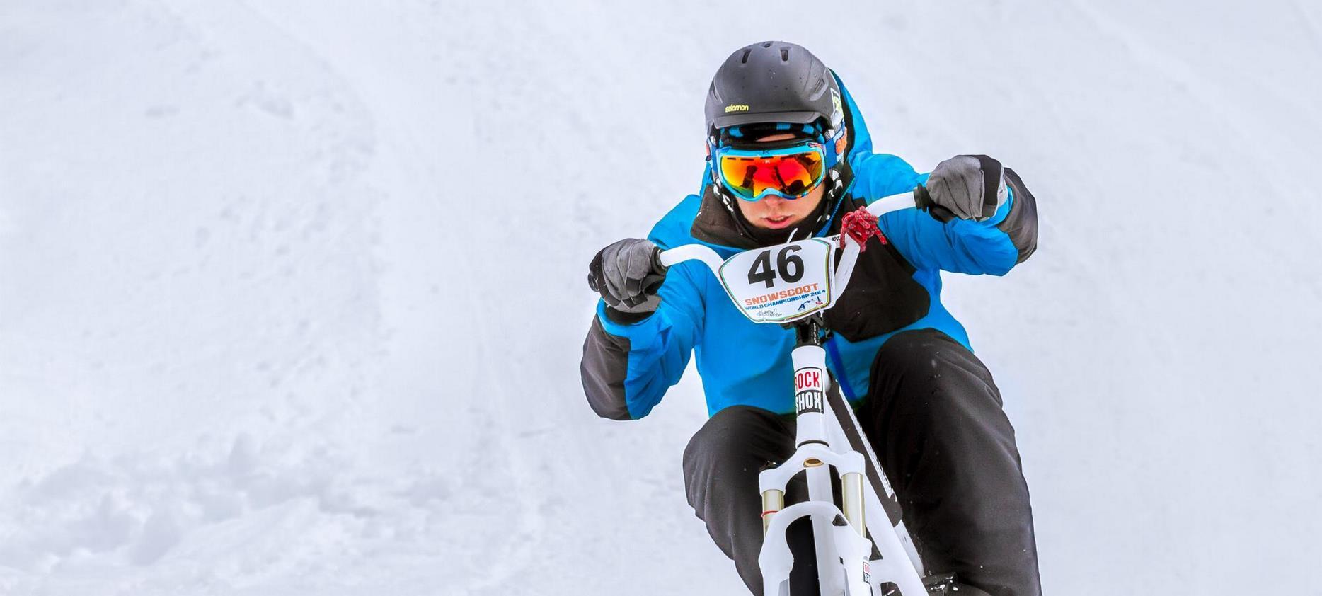 Super Besse : Exercice de Snowscoot, Maîtrise et Sensations sur les Pistes