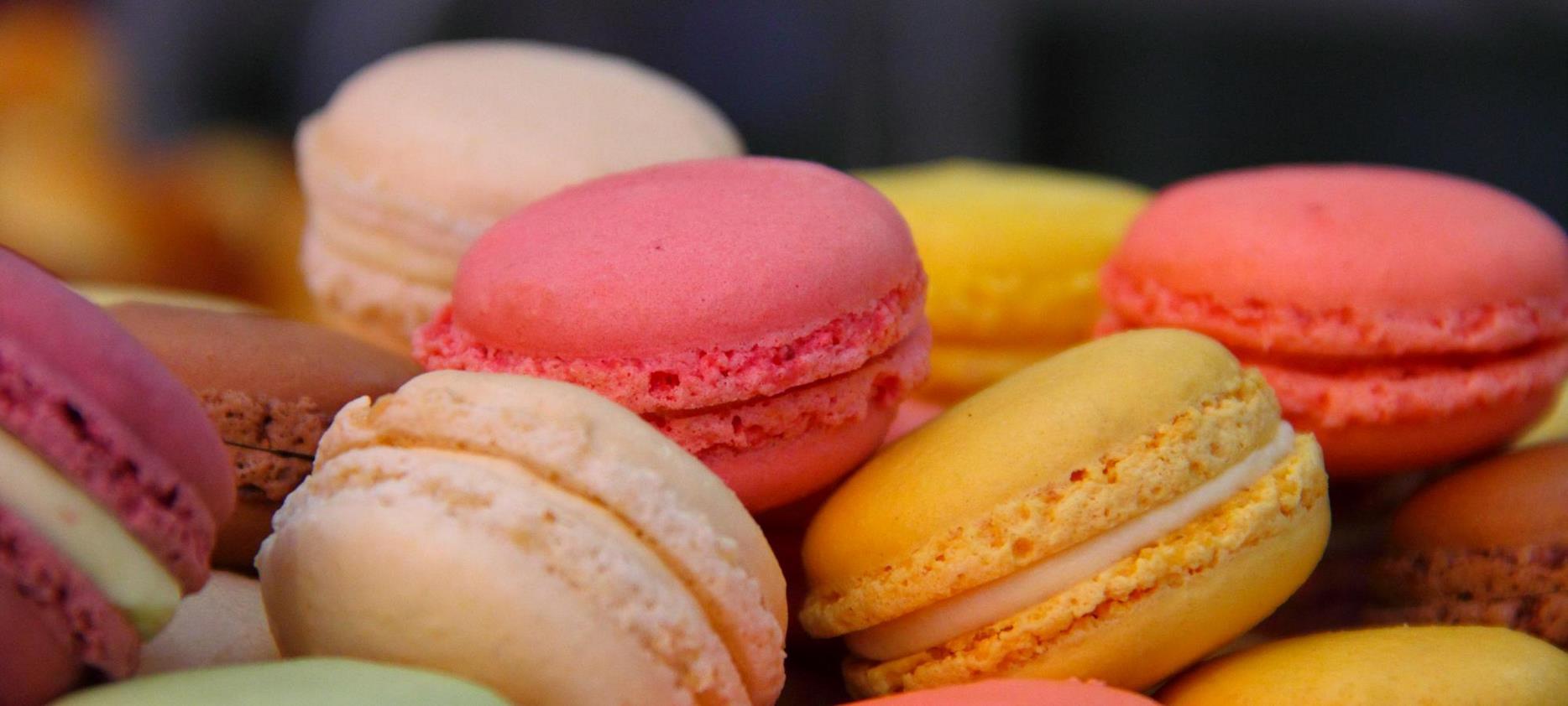 Super Besse: Atelier de Fabrication de Macarons - Un Délice Sucré