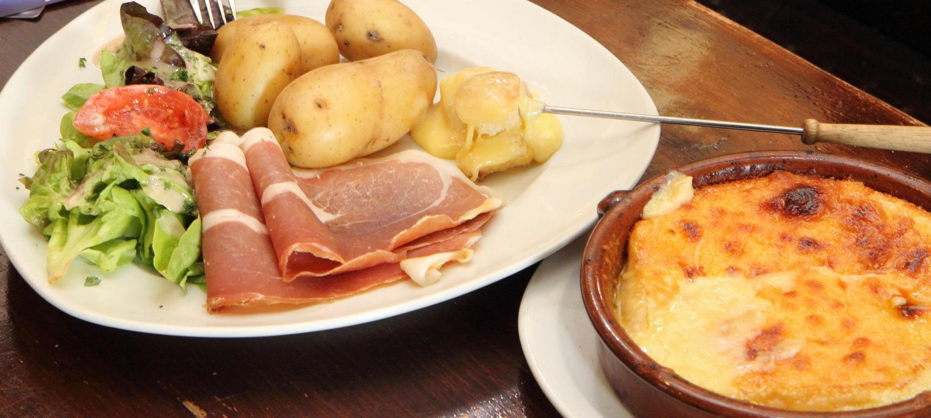 Super Besse : Dégustation de Charcuterie d'Auvergne et Truffade - Un Goût de l'Authentique