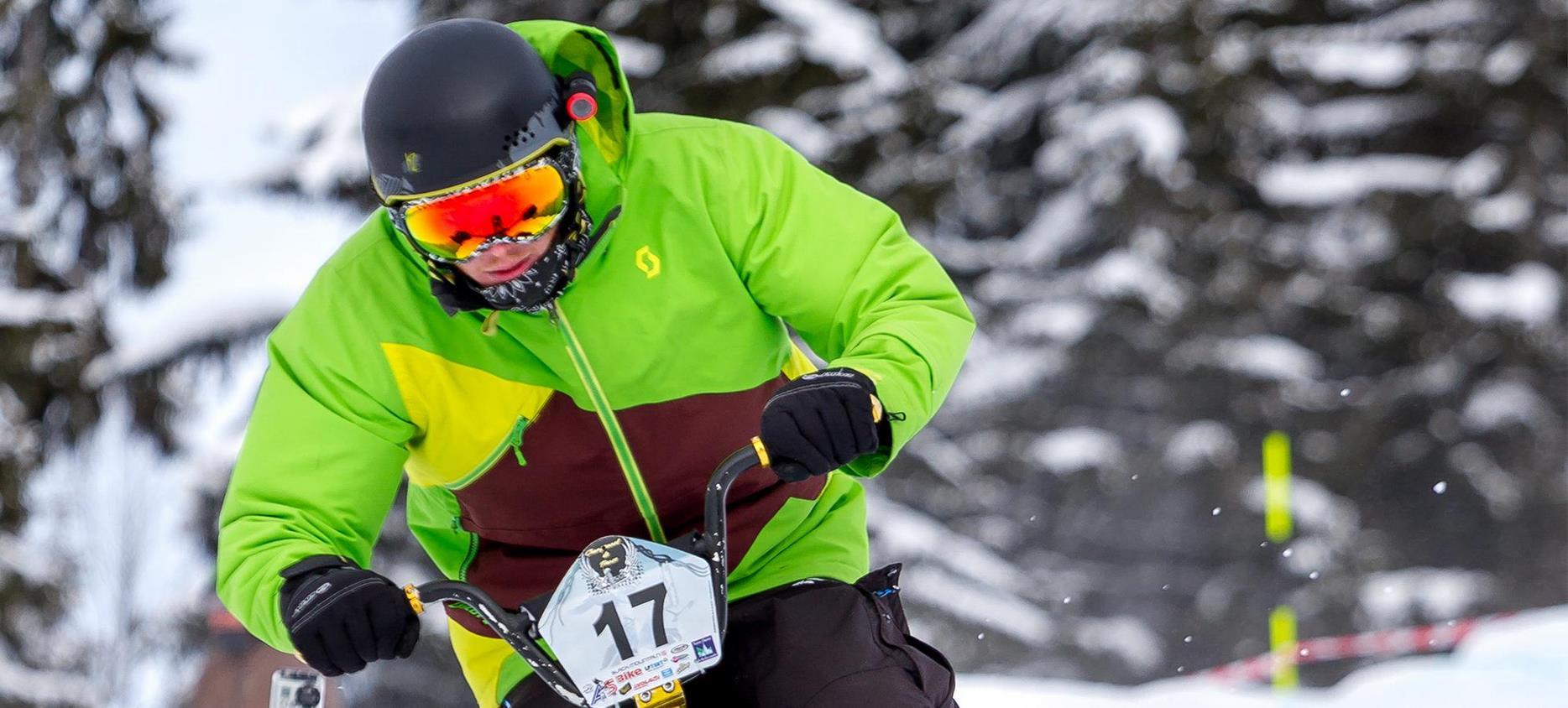 Super Besse : Descente en Snowscoot sur les Pistes de la Station