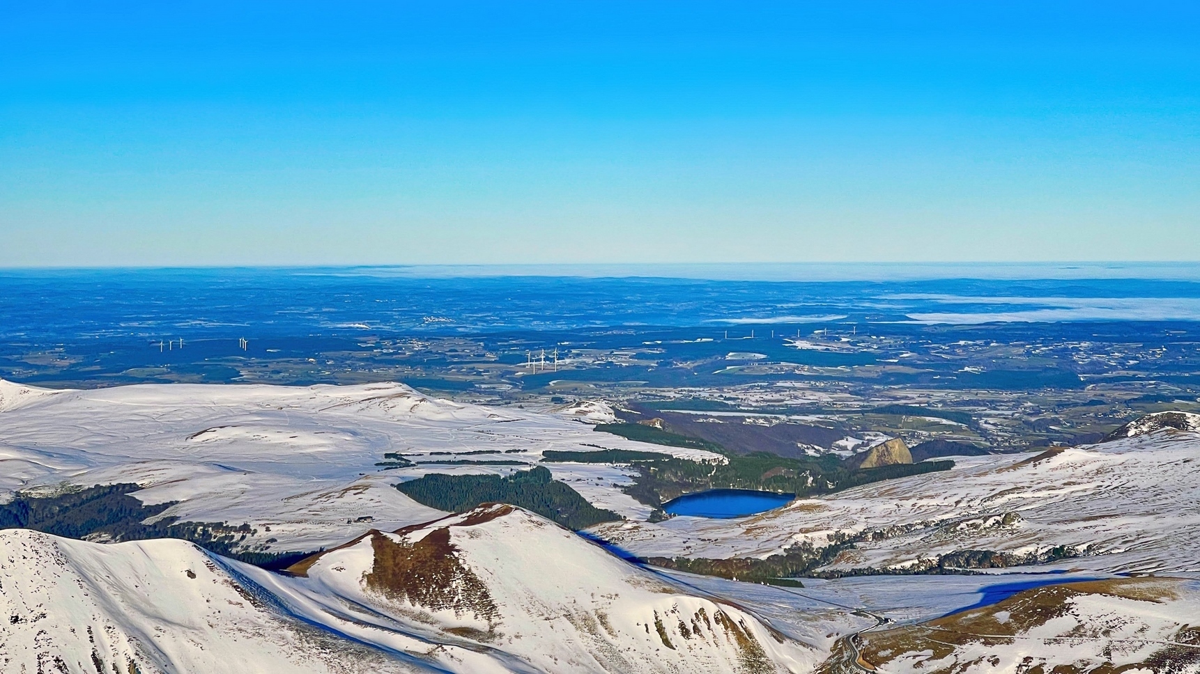 Auvergne Montgolfière : Lac de Guéry et Massif Adventif sous un Nouveau Jour