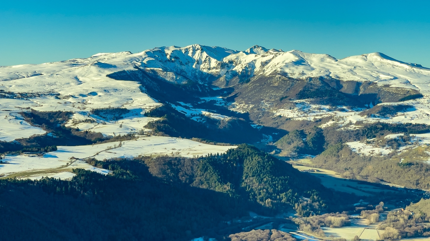 Auvergne Montgolfière : Survol Enchanté de la Vallée de Chaudefour