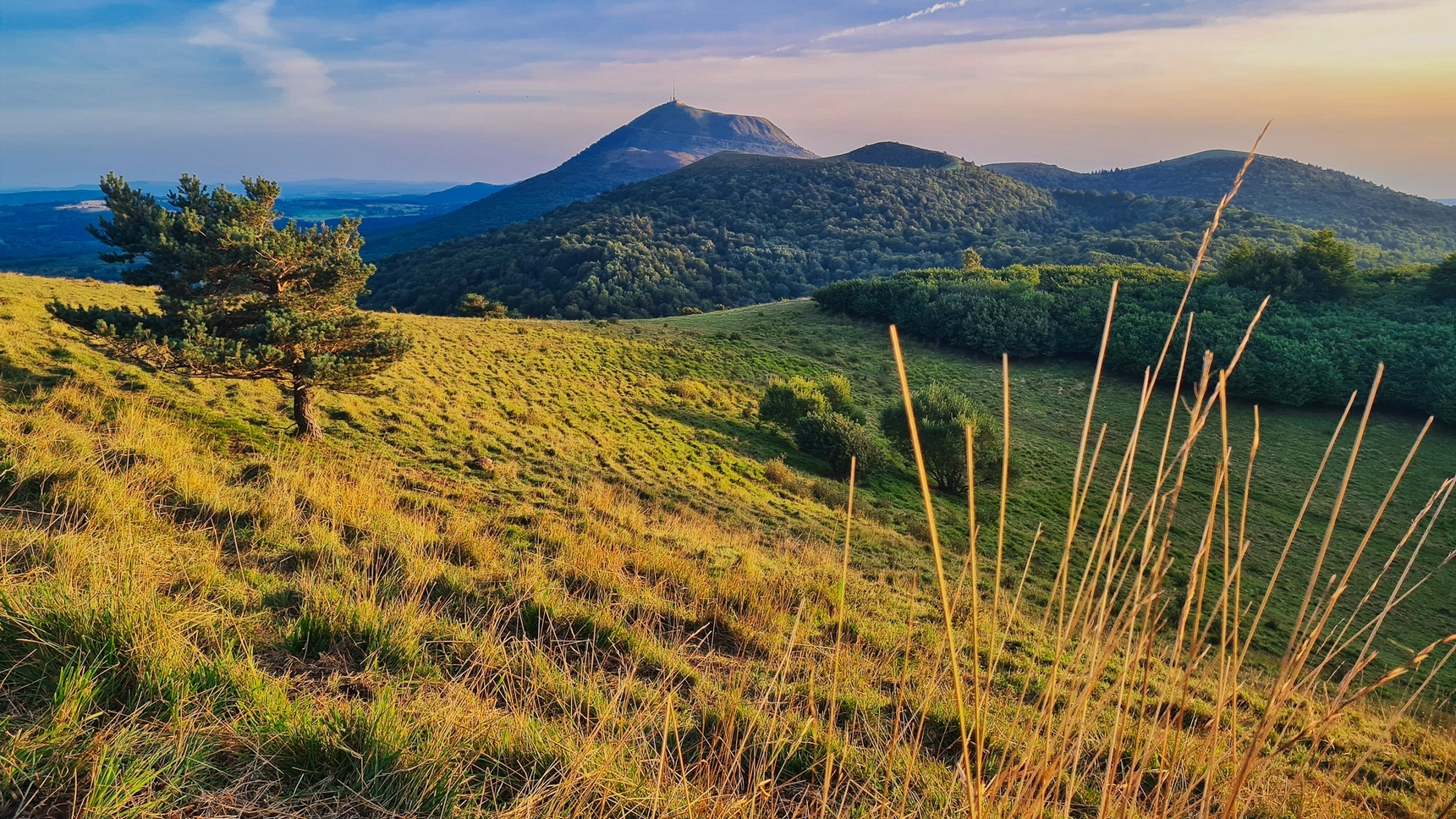 Puy de Dôme - Panorama Exceptionnel - Vue à couper le souffle