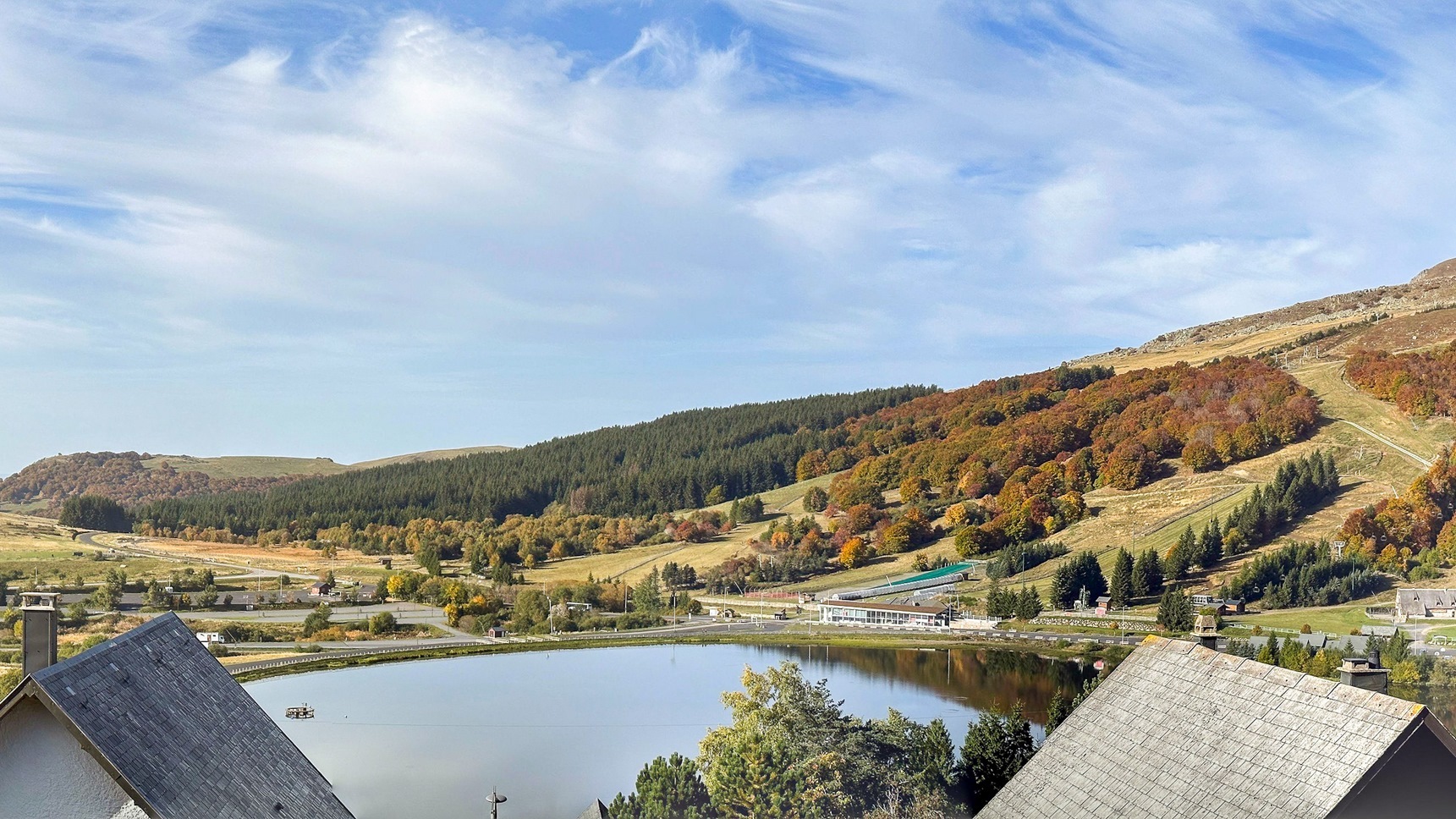 Chalet Ma Cambuse Super Besse : Découvrez une Vue Exceptionnelle