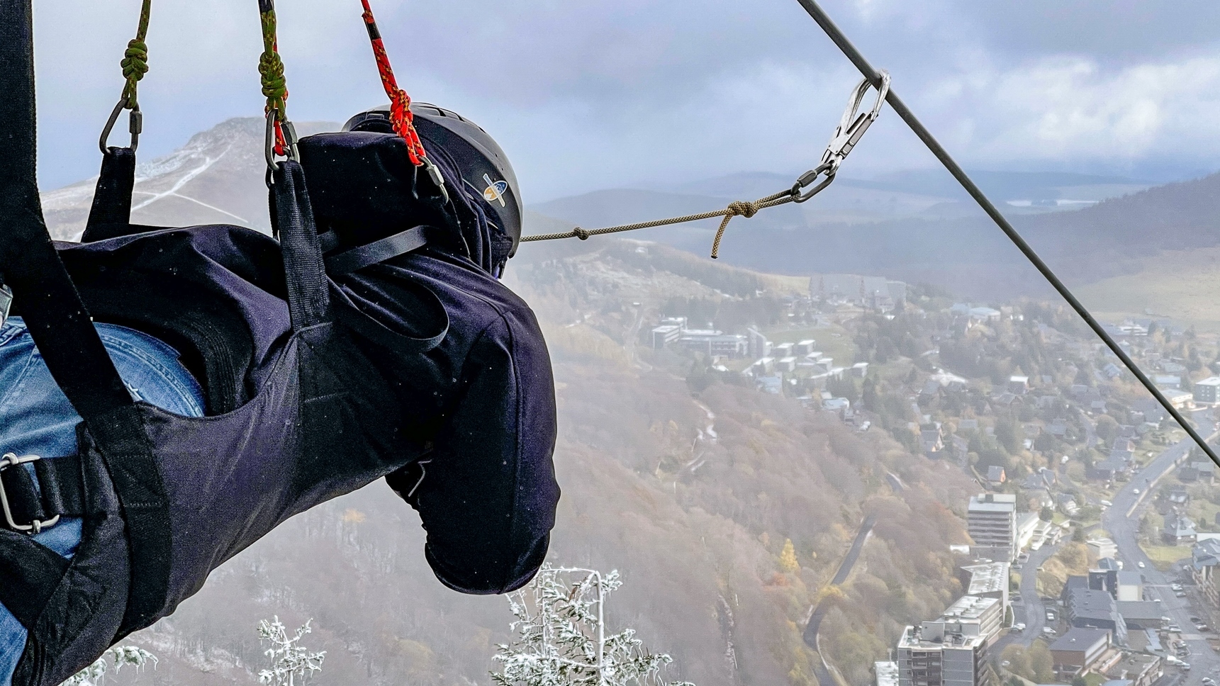 Tyrolienne Super Besse : Prêt pour le Départ !