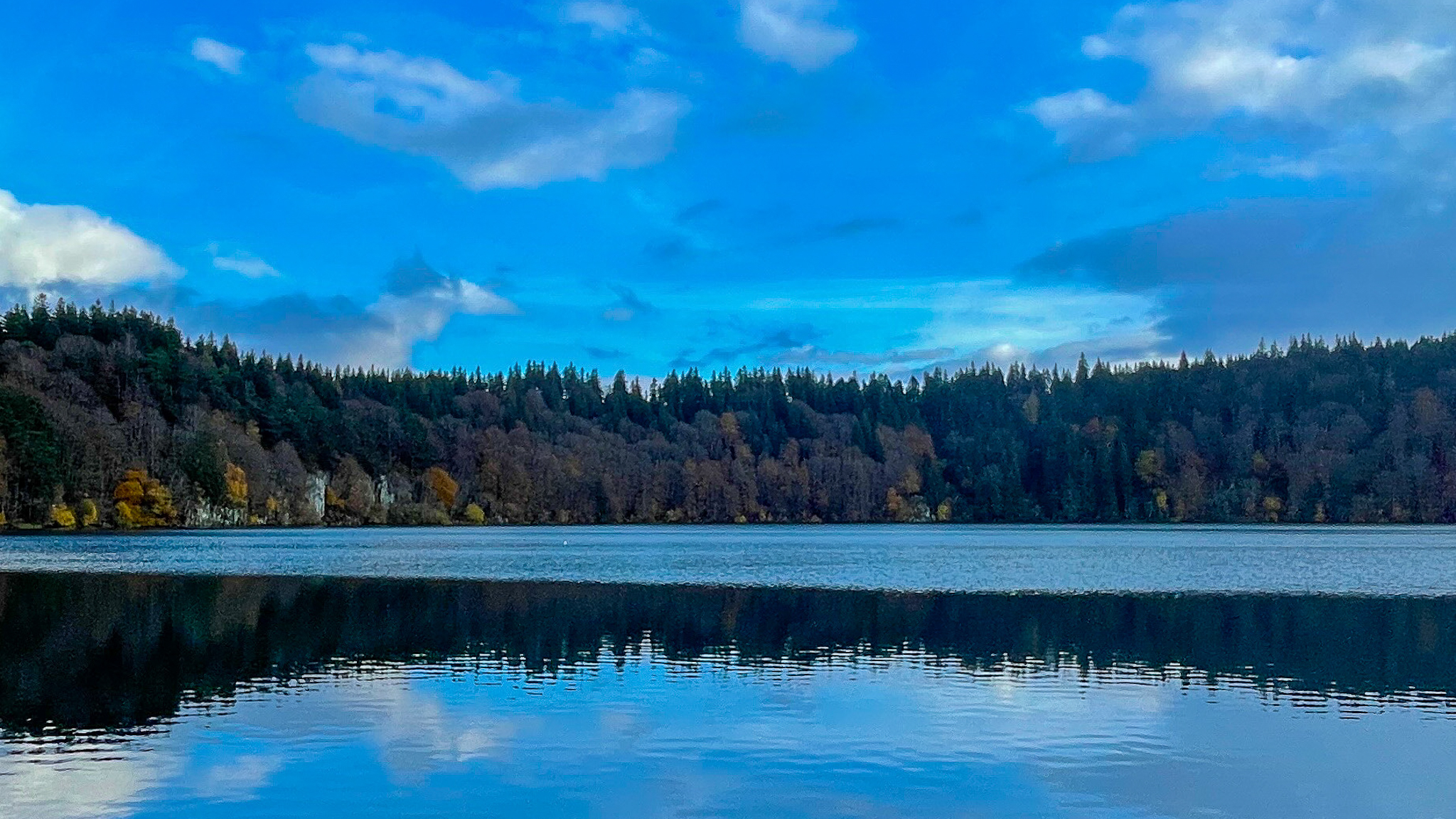 Octobre Enchanté : Panorama Lac Pavin