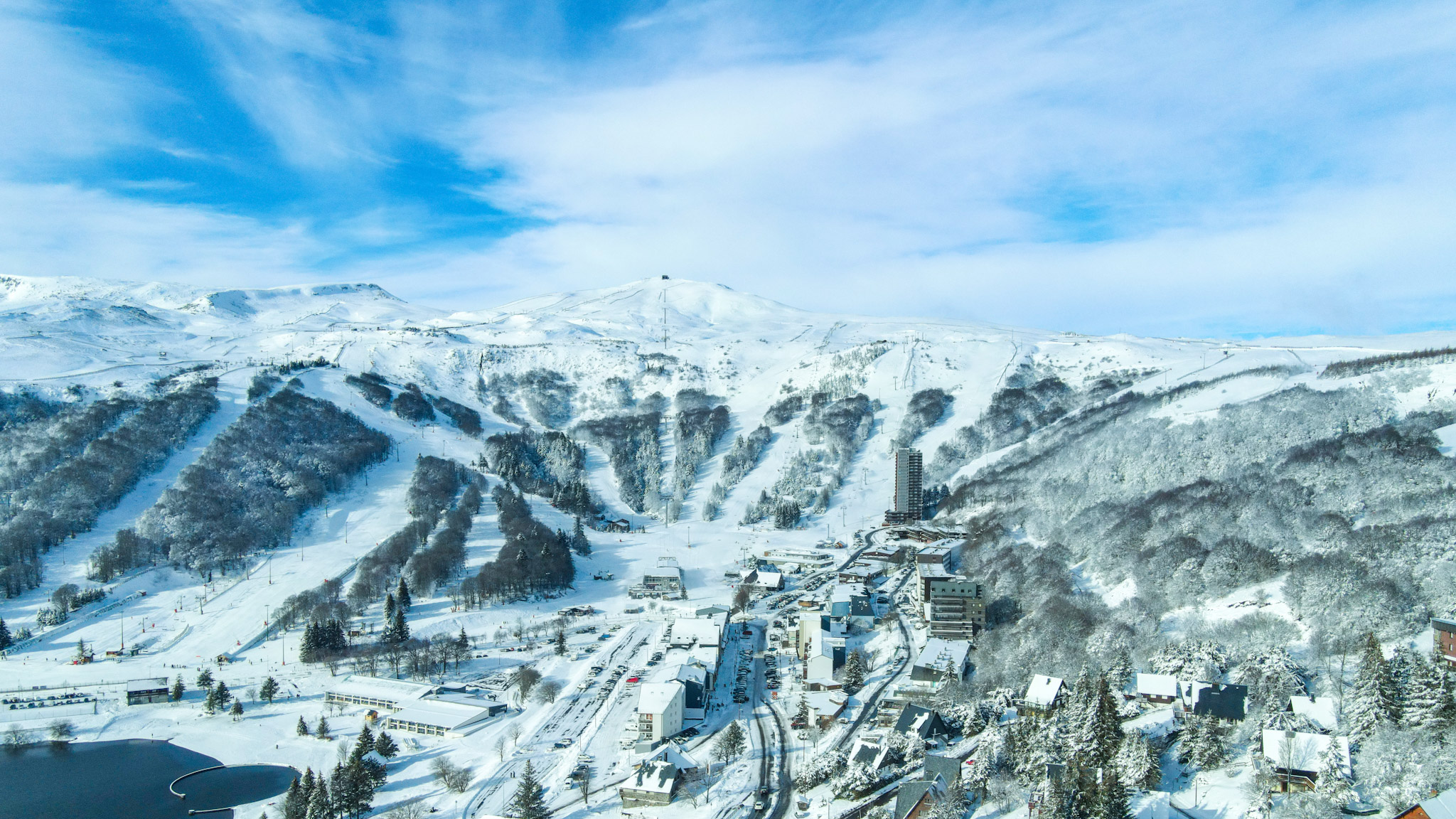 Super Besse : Téléphérique de la Perdrix, Vue Aérienne Exceptionnelle