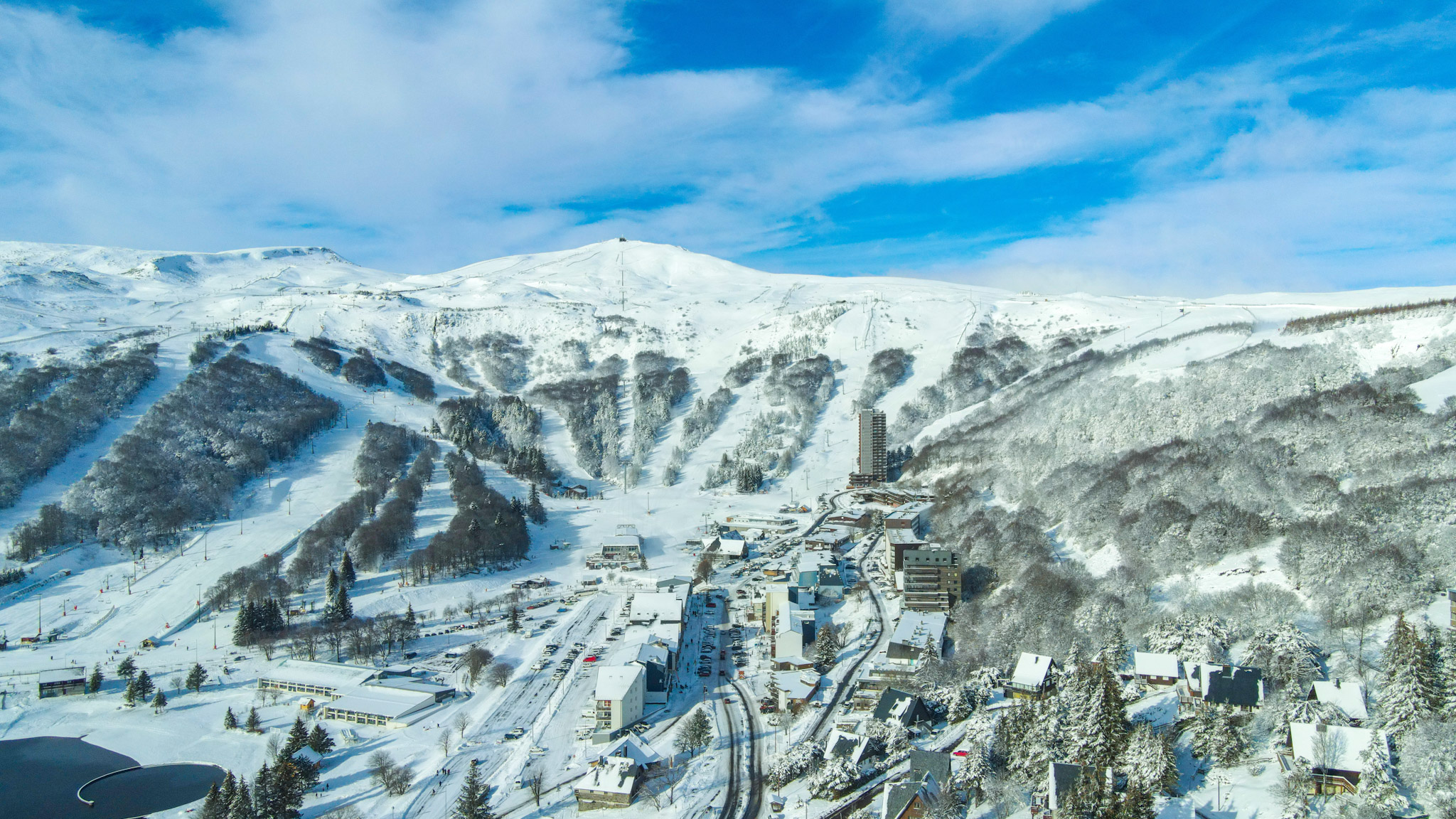 Super Besse - Vue Panoramique Exceptionnelle depuis le Ciel