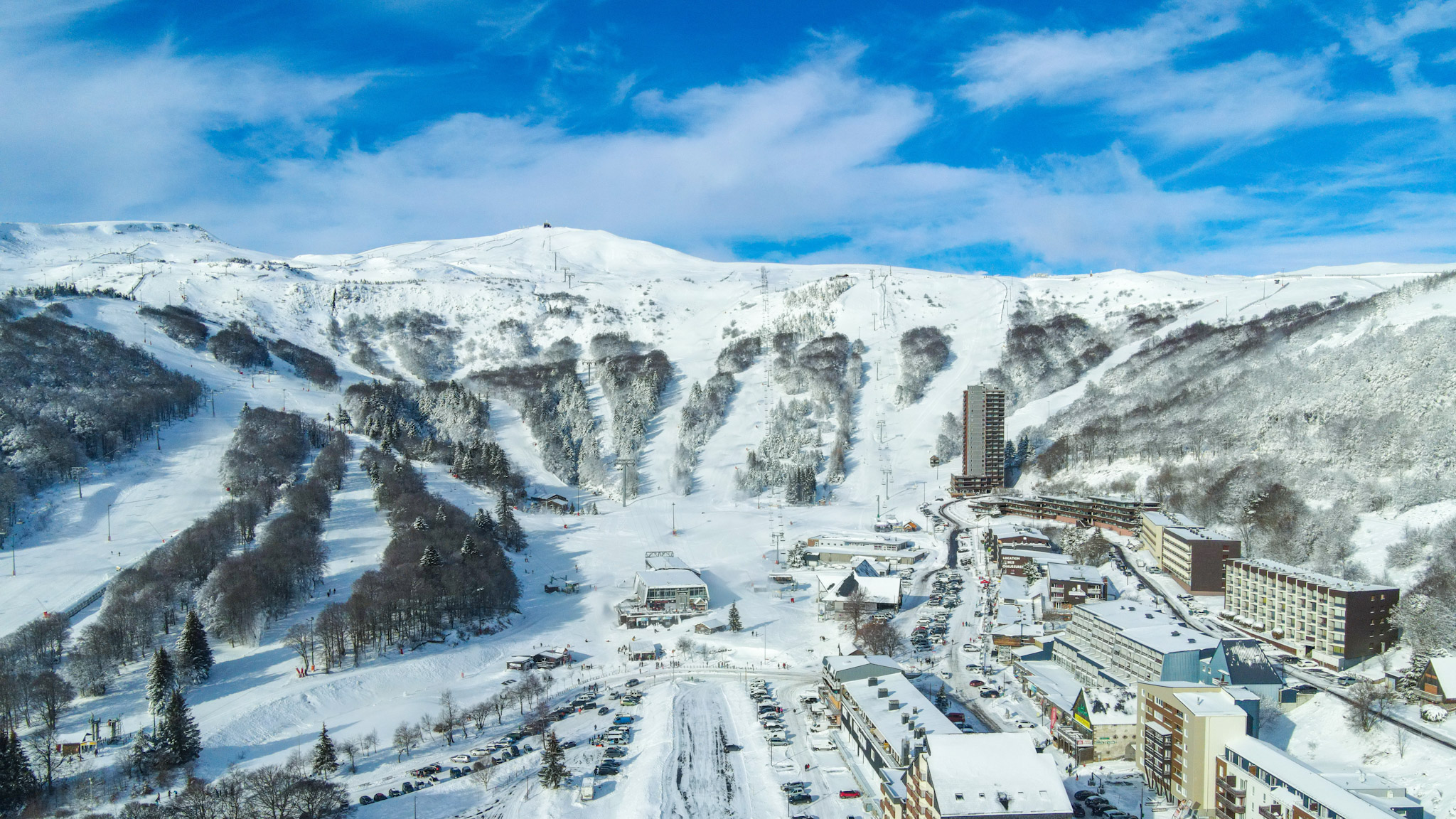 Super Besse - Panorama Enneigé, Vue Aérienne Exceptionnelle