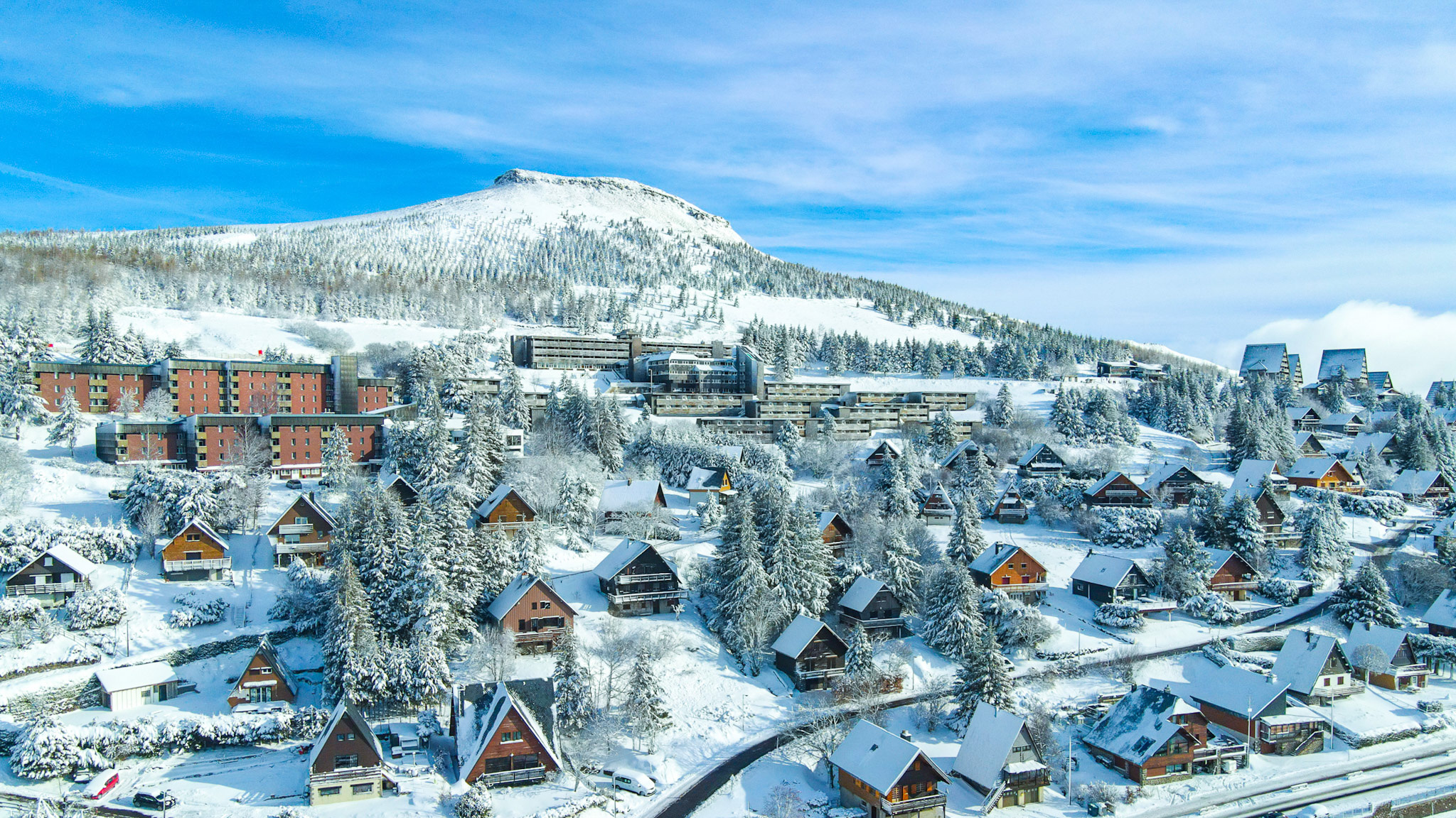 Super Besse - Puy du Chambourguet Enneigé, Splendeur Hivernale