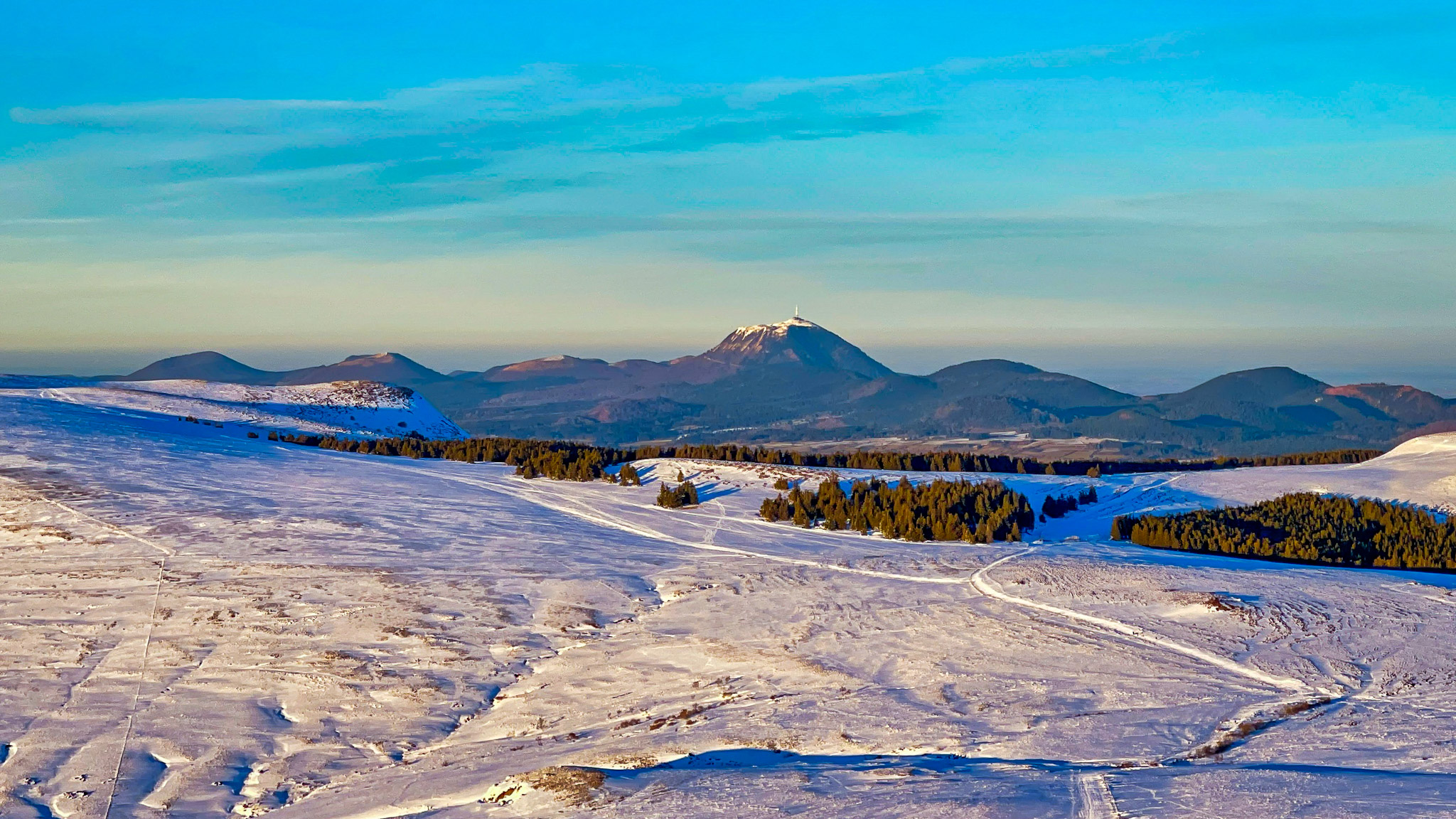 Monts Dore : Massif de l'Aiguiller, Vue Panoramique Puy de Dôme