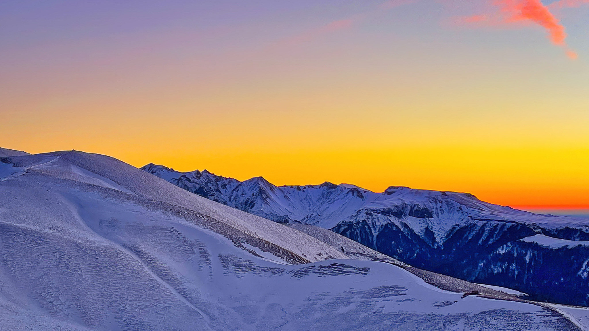 Sommet du Puy de la Tâche : Coucher de Soleil Inoubliable