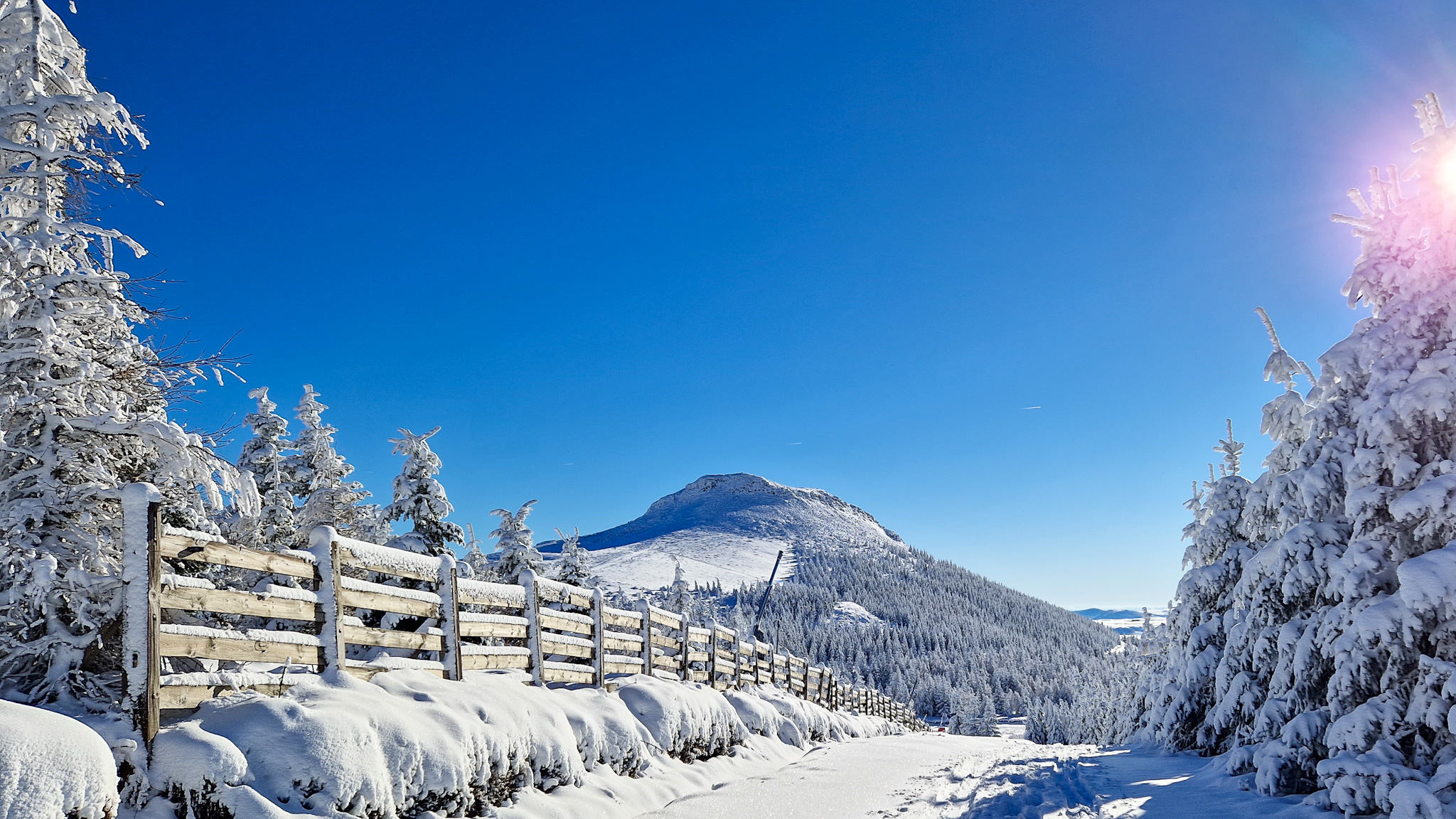 Super Besse : Piste Bois Joli et Puy de Chambourguet - Des Descentes Exceptionnelles