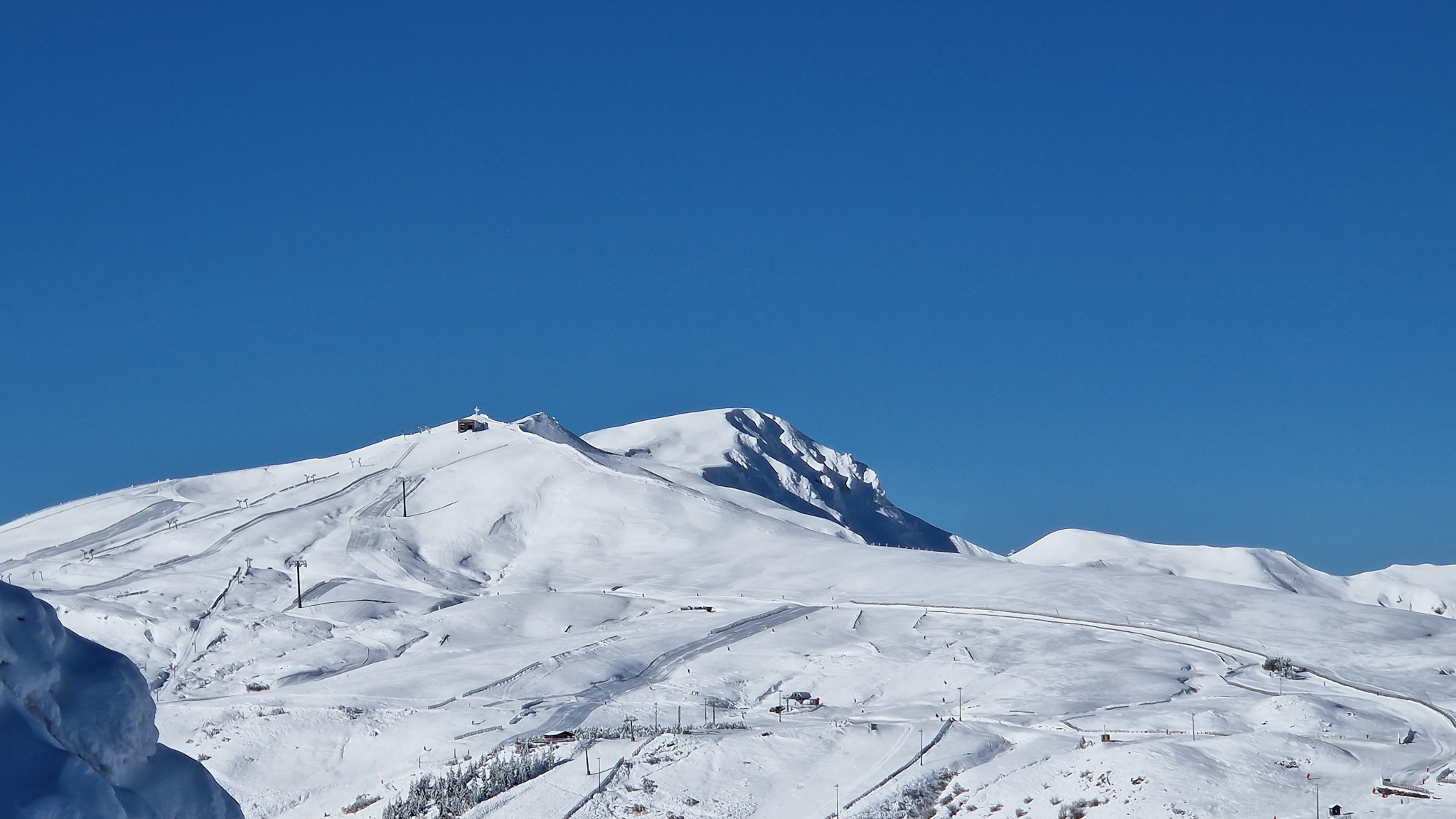 Puy Ferrand et Puy de la Perdrix : Deux Sommets Emblematiques du Massif du Sancy