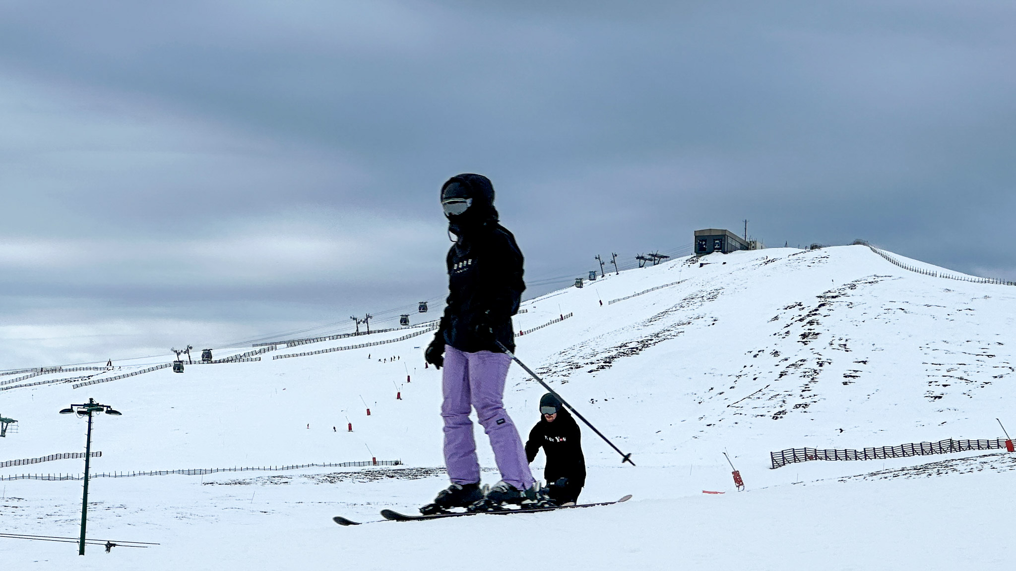 Super Besse : Gare d'Arrivée Téléphérique de la Perdrix - Vue Panoramique Impressionnante