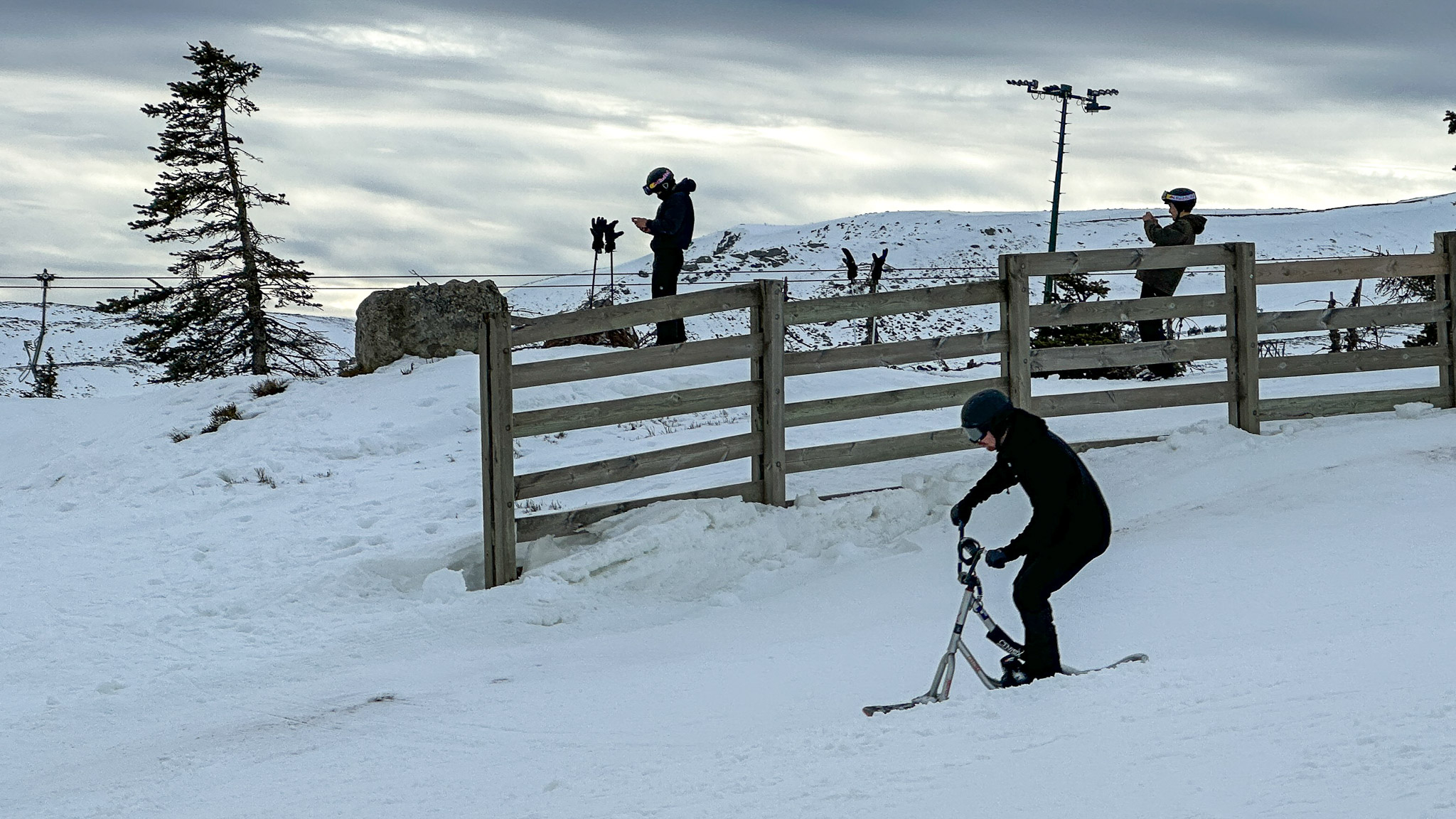 Super Besse : Snowscoot sur Piste Rouge - Sensations Fortes et Adrénaline