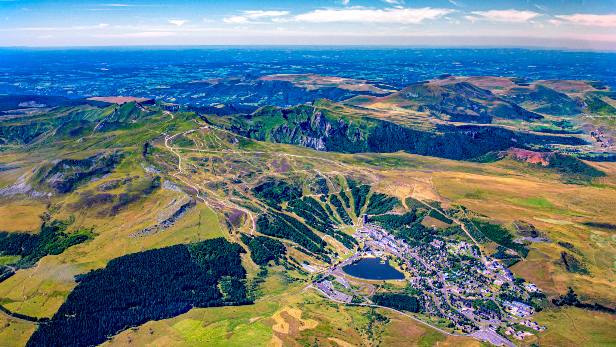 Sancy Vu du Ciel : Beautés de Super Besse à Chaudefour - Photos Aériennes Exceptionnelles