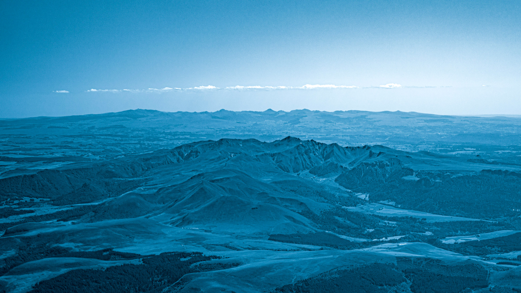 Escapade au Coeur des Volcans d'Auvergne : Monts Dore et Monts du Cantal