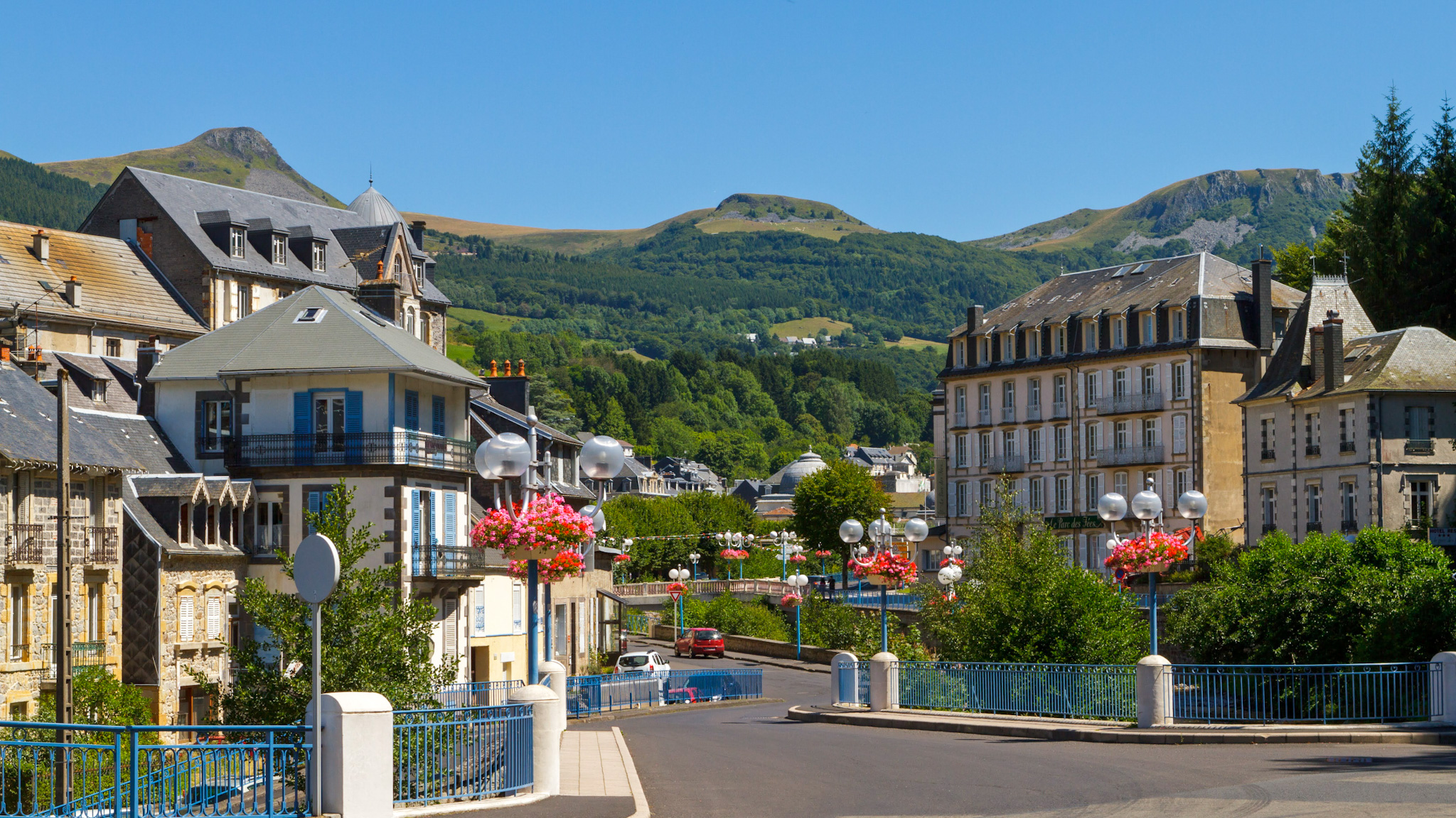 La Bourboule : Charme et Histoire au Cœur du Massif du Sancy