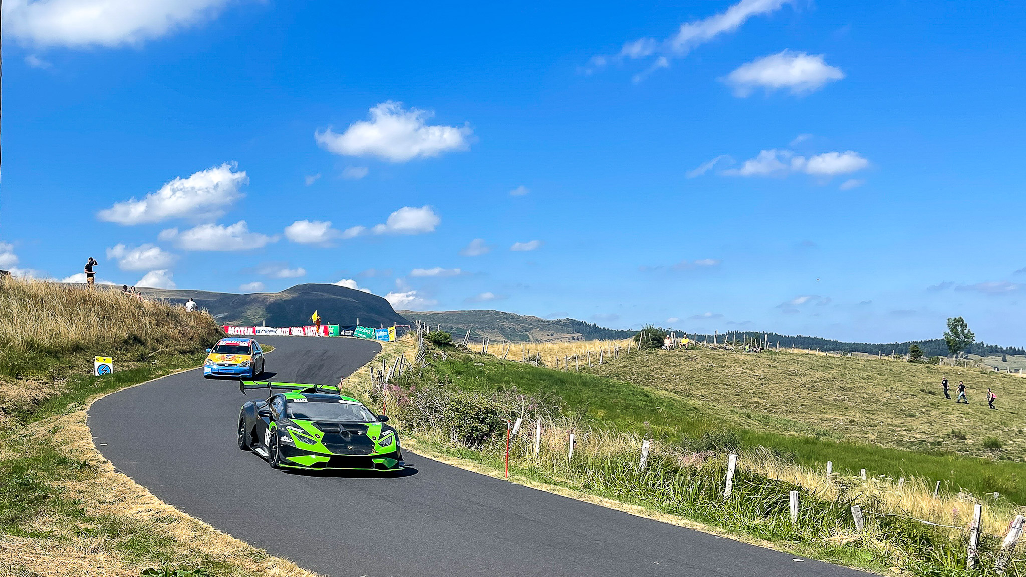 Course de Côte du Mont Dore : Lamborghini - Puissance et Prestige