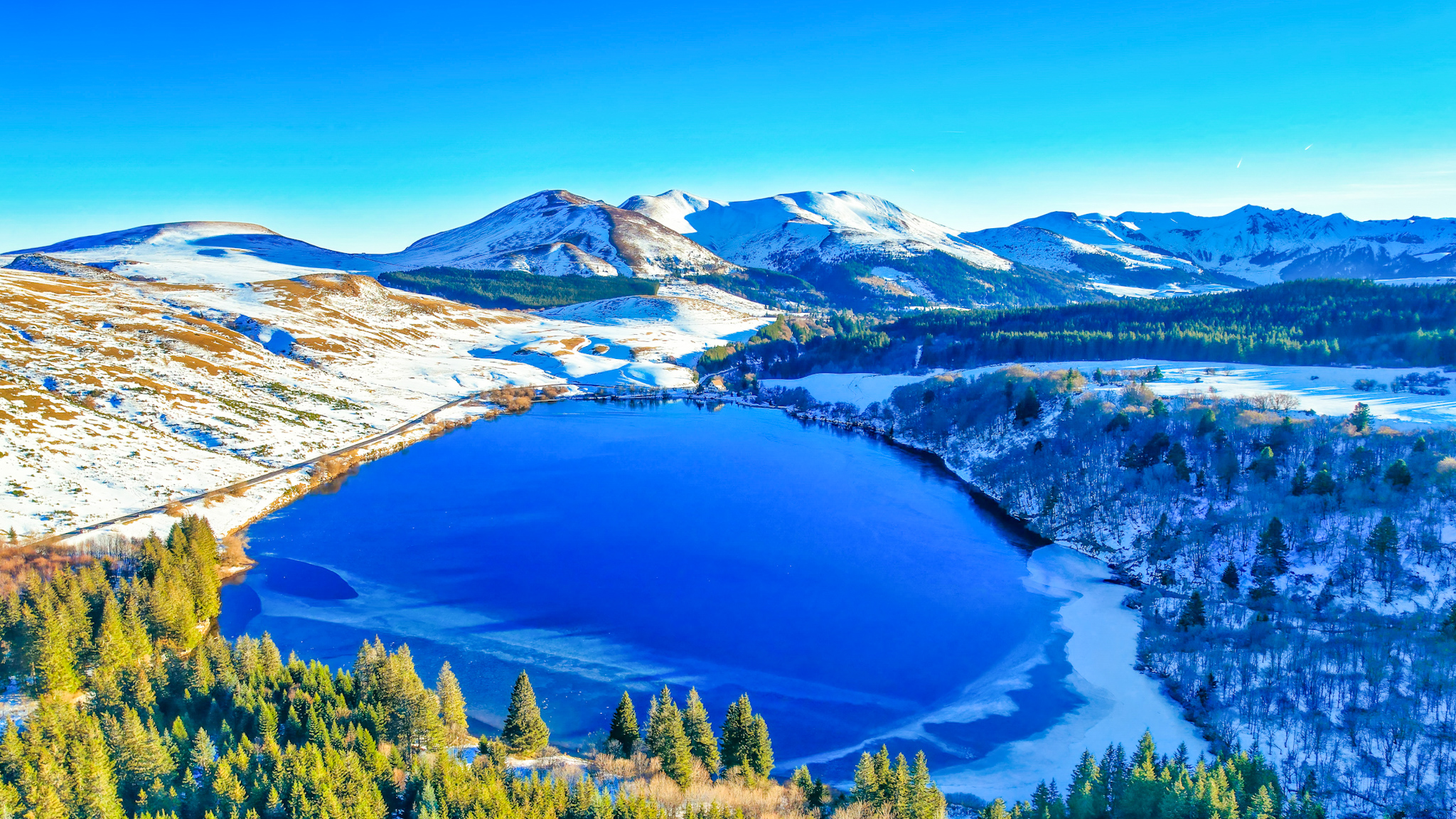 Auvergne : Lac de Guéry, un Joyau Naturel du Massif du Sancy