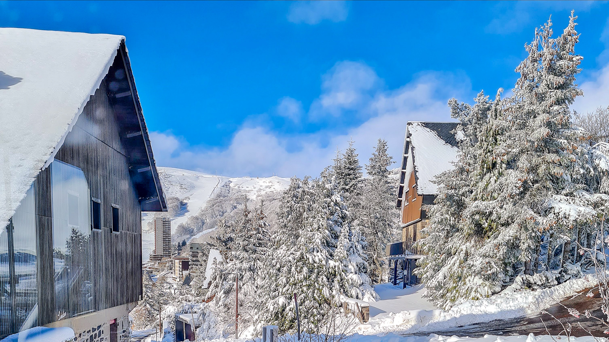 Chalet Ma Cambuse Super Besse - Charme Authentique Chalet Village