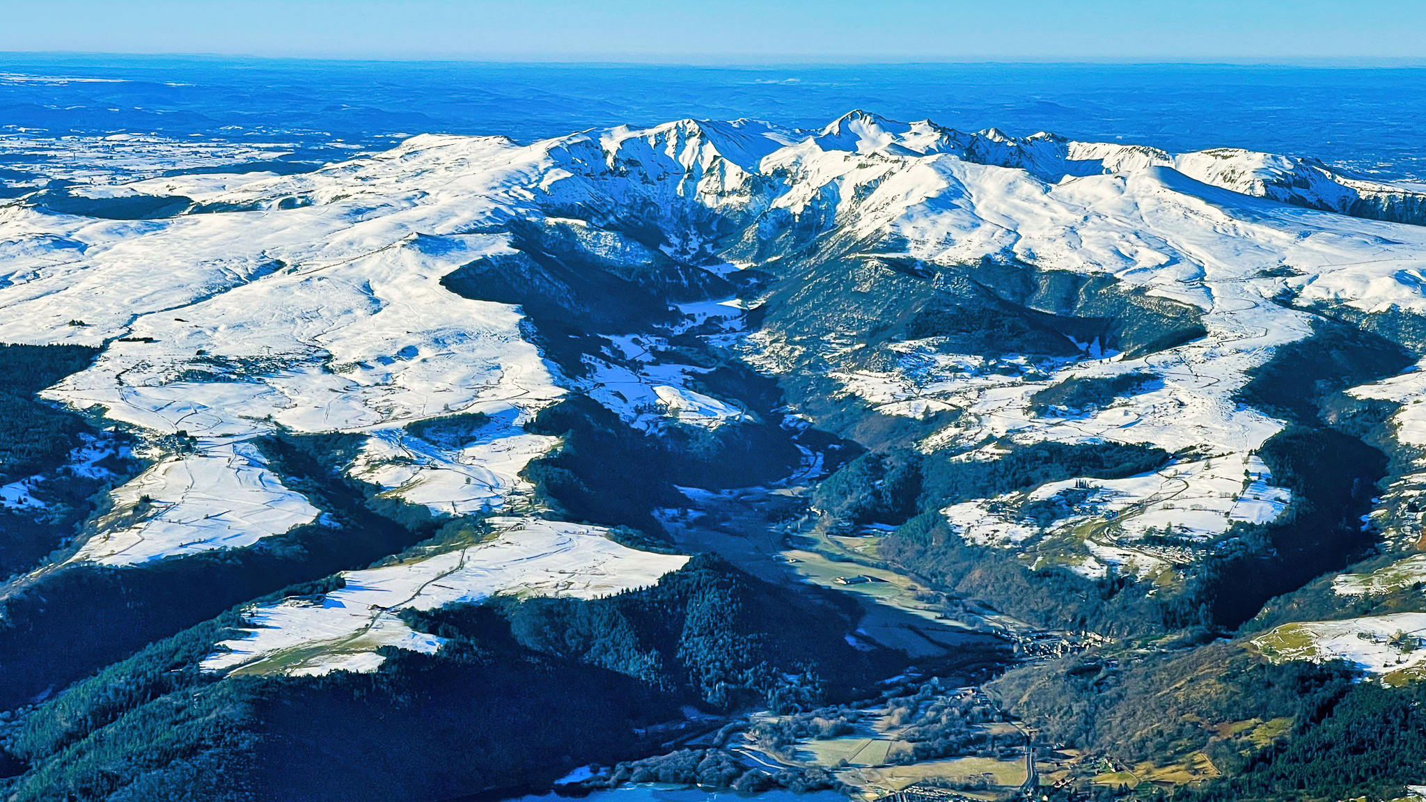 Auvergne : Splendeurs du Sancy - Dent du Marais, Lac Chambon, Vallée de Chaudefour et Sommets