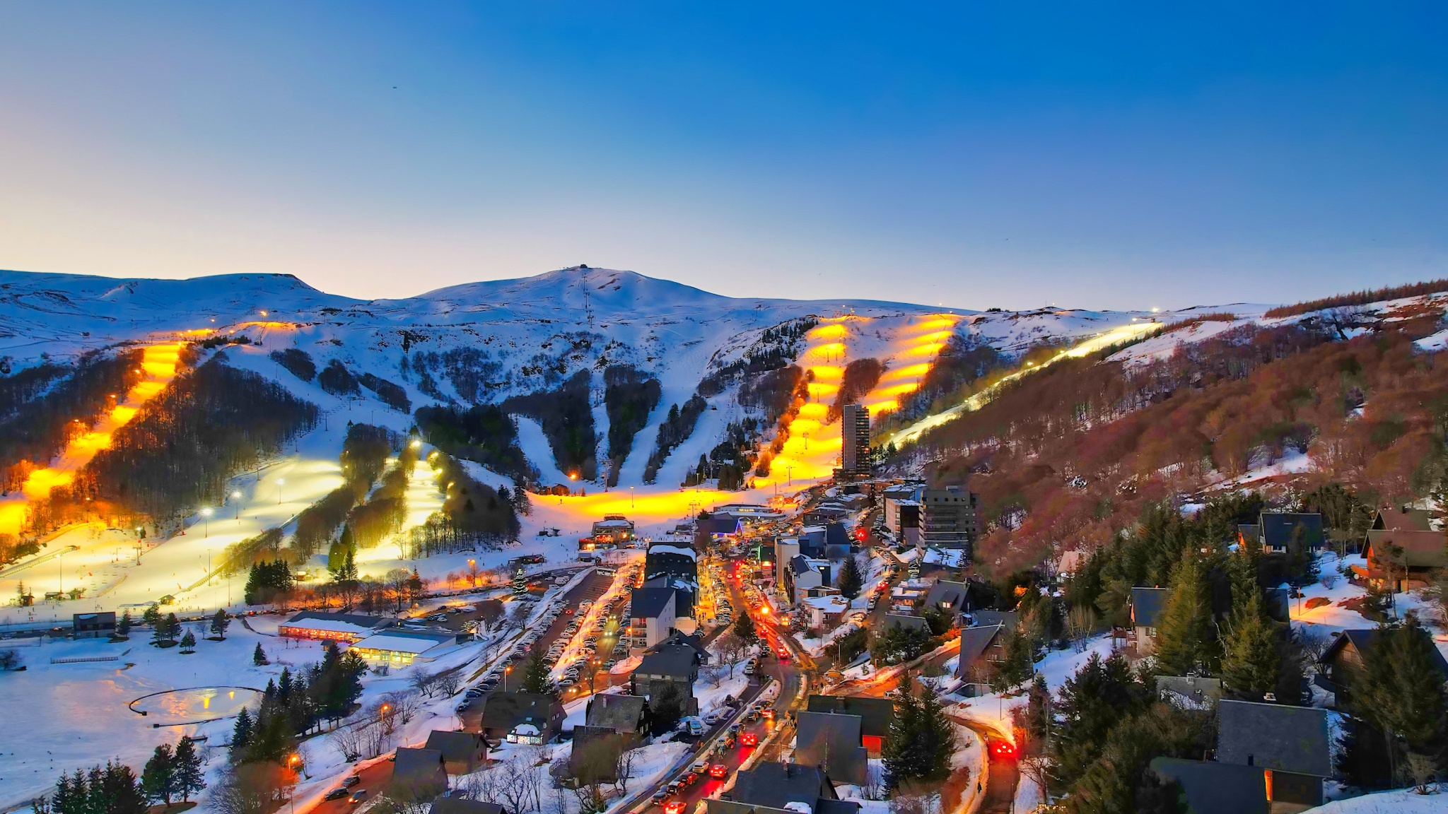 Super Besse : Magie des Sports d'Hiver en Nocturne