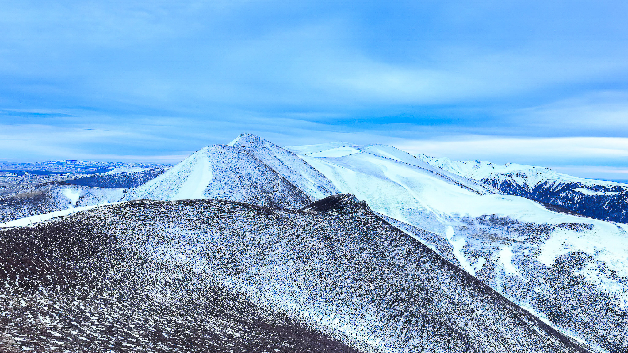 Massif Adventif : féerie Hivernale au Coeur des Monts Dore