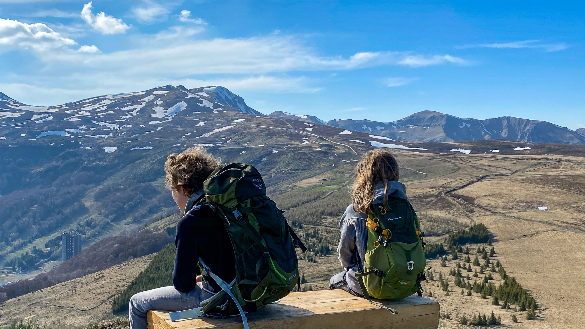 Puy de Chambourguet : Panorama Exceptionnel sur le Puy de la Perdrix et la Vallée de Chaudefour