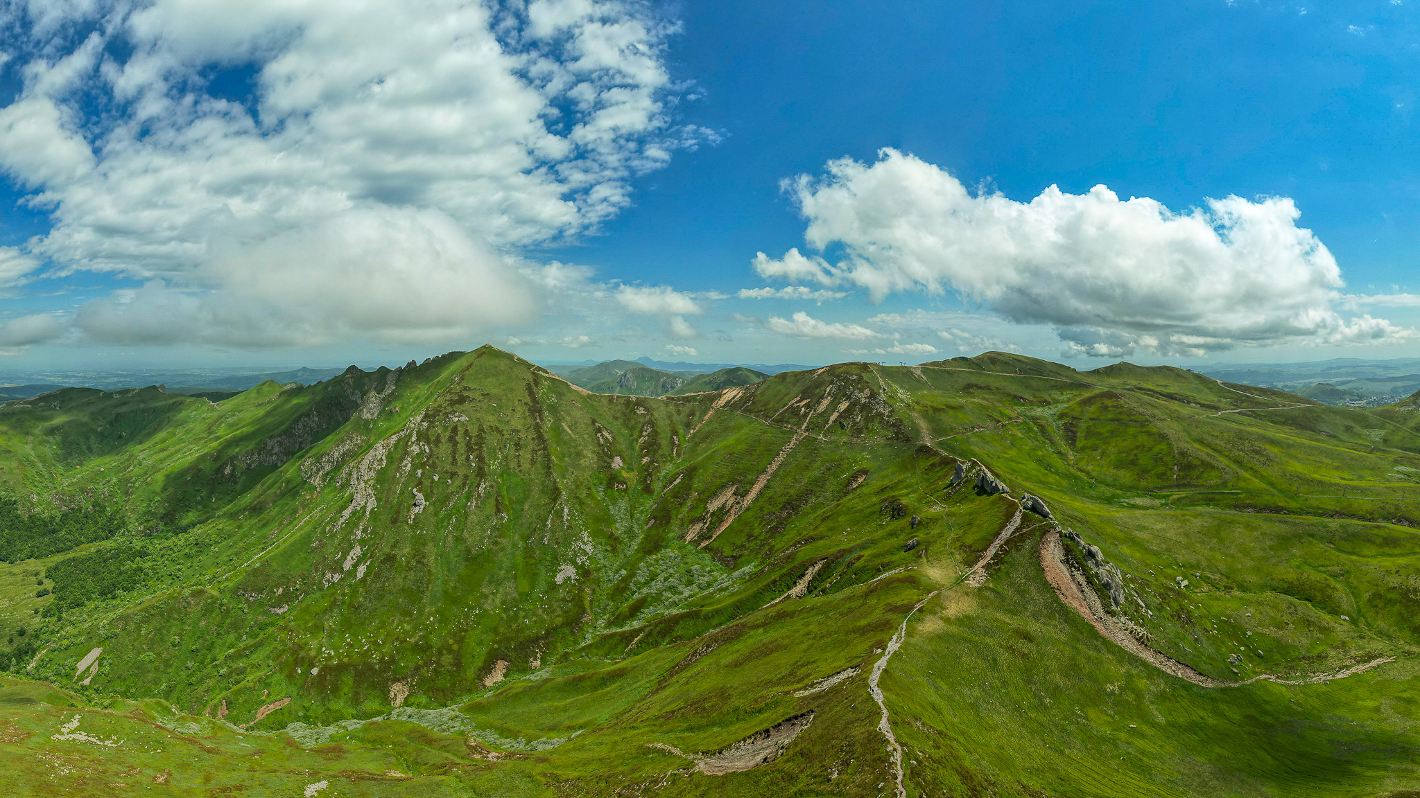 Massif du Sancy : Ascensions Inoubliables - Puy de Sancy, Puy Ferrand, Puy de la Perdrix