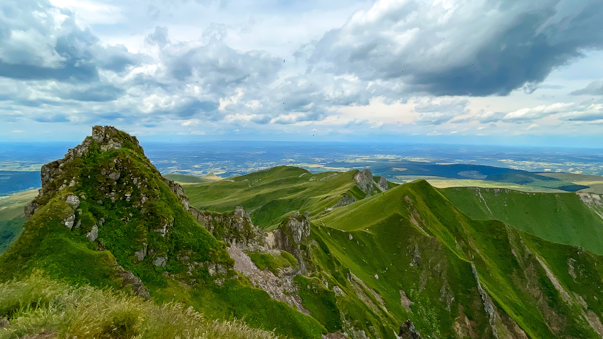 Massif du Sancy : Randonnée Inoubliable sur le Chemin des Crêtes