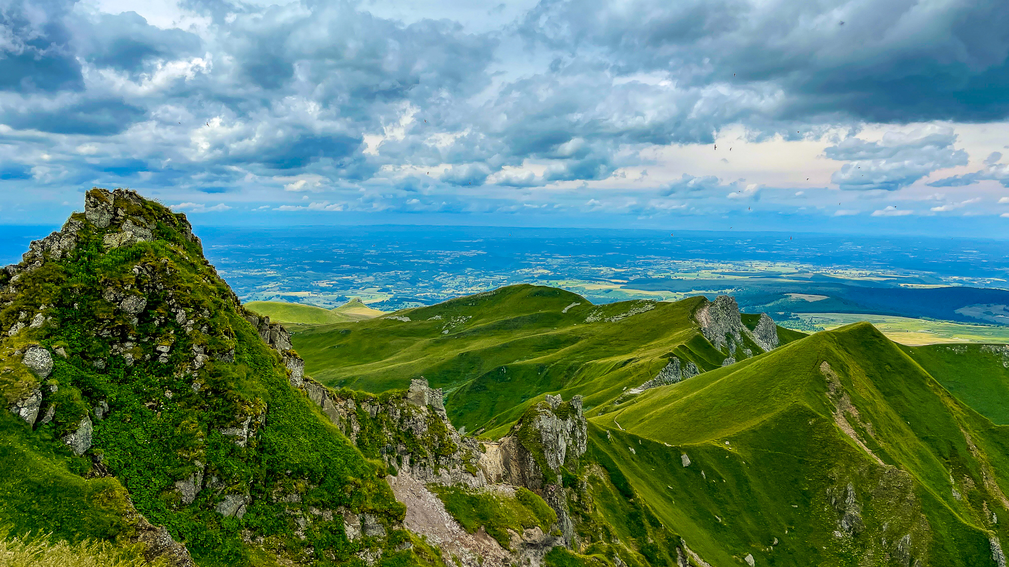 Sommet du Sancy - Vue sur les Crêtes - Panorama Impressionnant