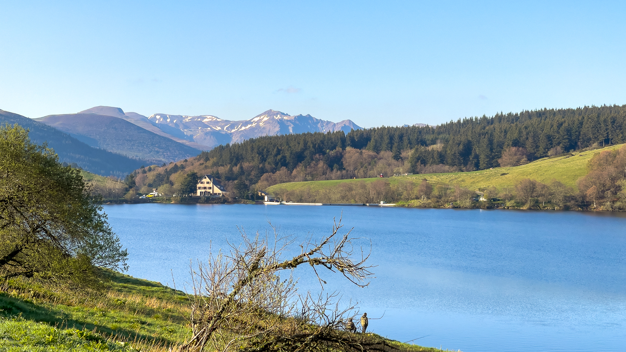 Mont Dore - Lac de Guéry : Plus Haut Lac d'Auvergne - Splendeur et Tranquillité