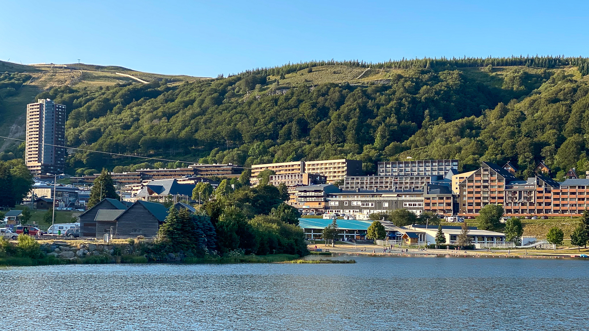 Super Besse : Découverte du Centre-Ville de la Station