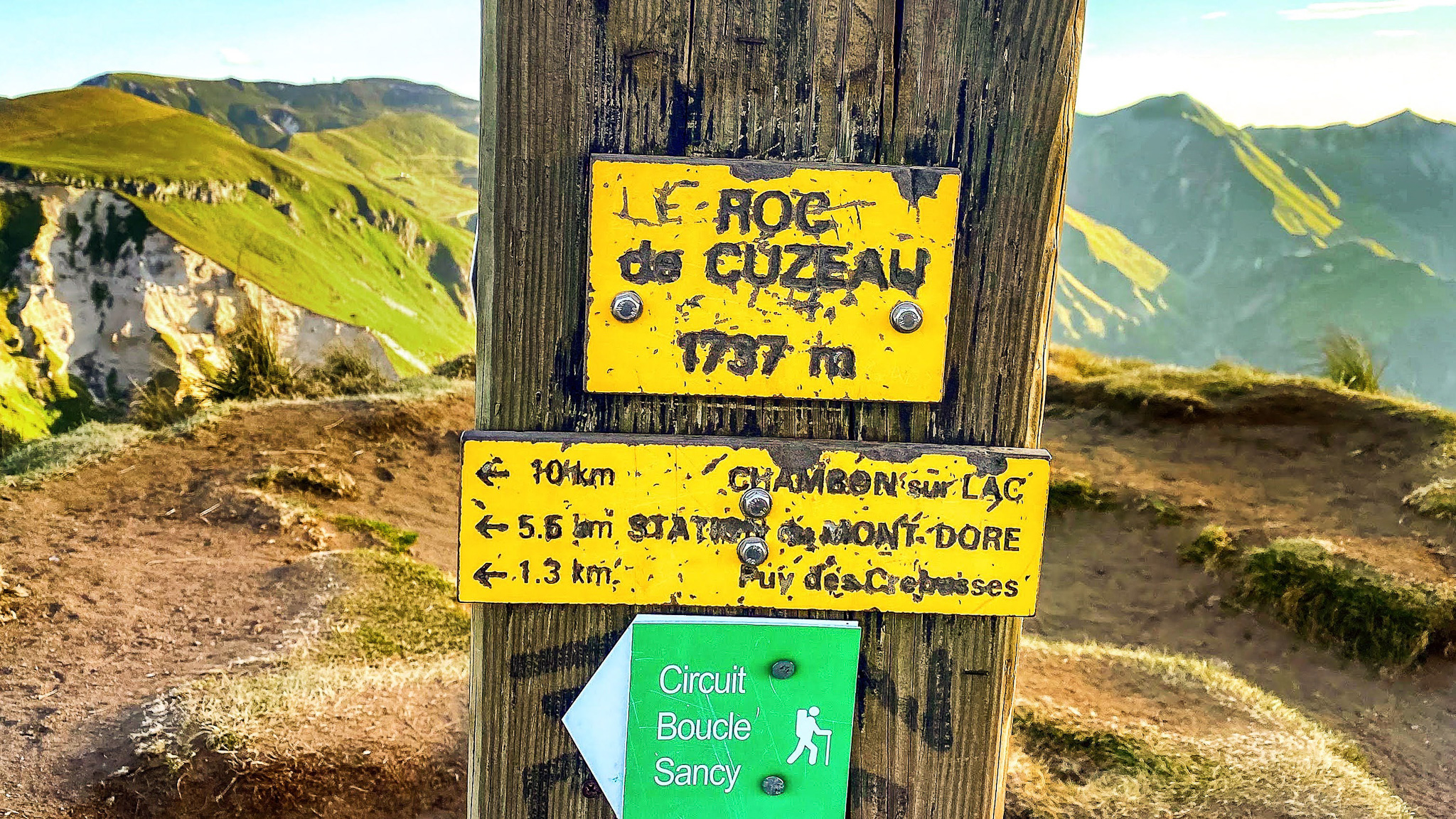 Roc de Cuzeau : Ascension vers le Sommet à 1737 m